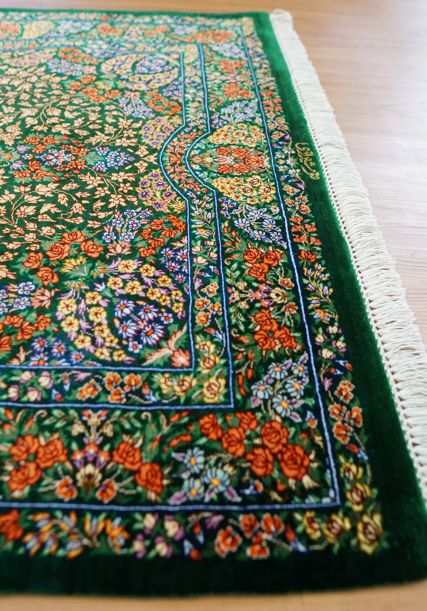 121×80cm ペルシャ絨毯 クム産 シラージ房 シルク 証明書付 Decorworks