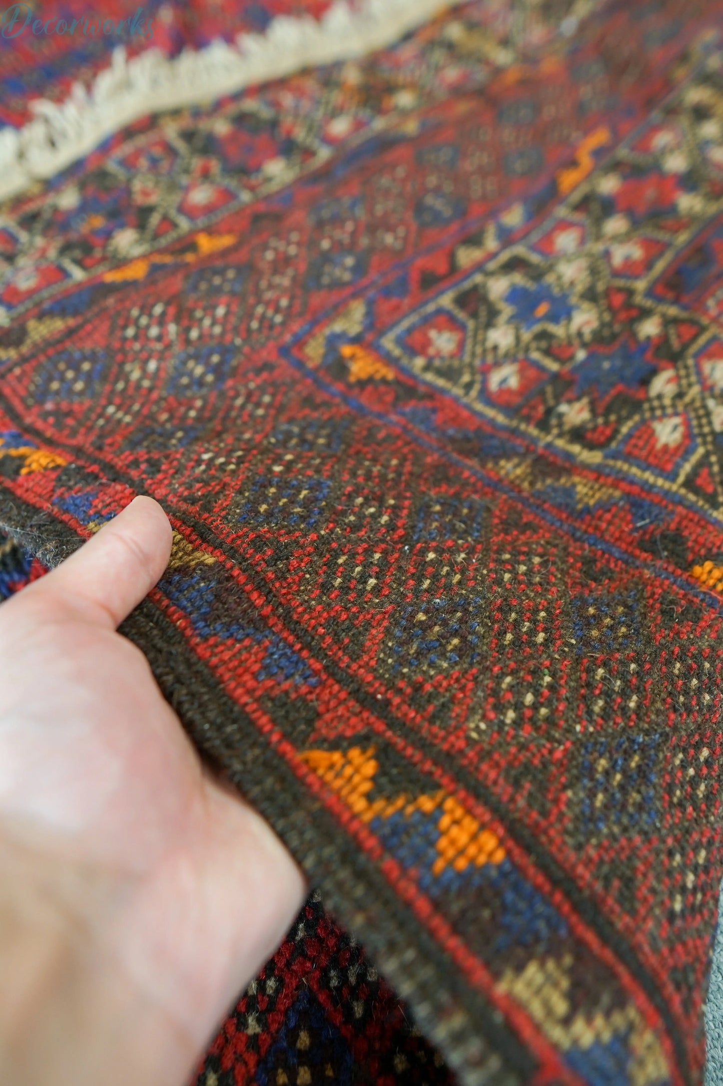 126×116cm 手織りマシュワニキリム 手織り絨毯 トライバルラグ Decorworks