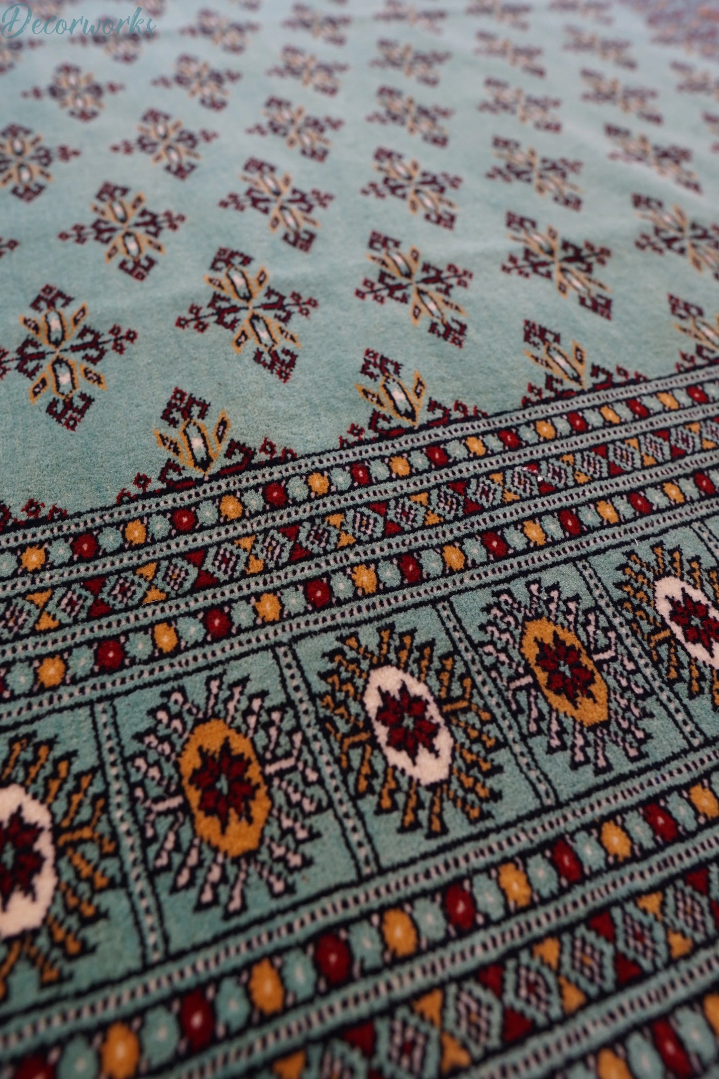 180×129cm パキスタン手織り絨毯 Decorworks