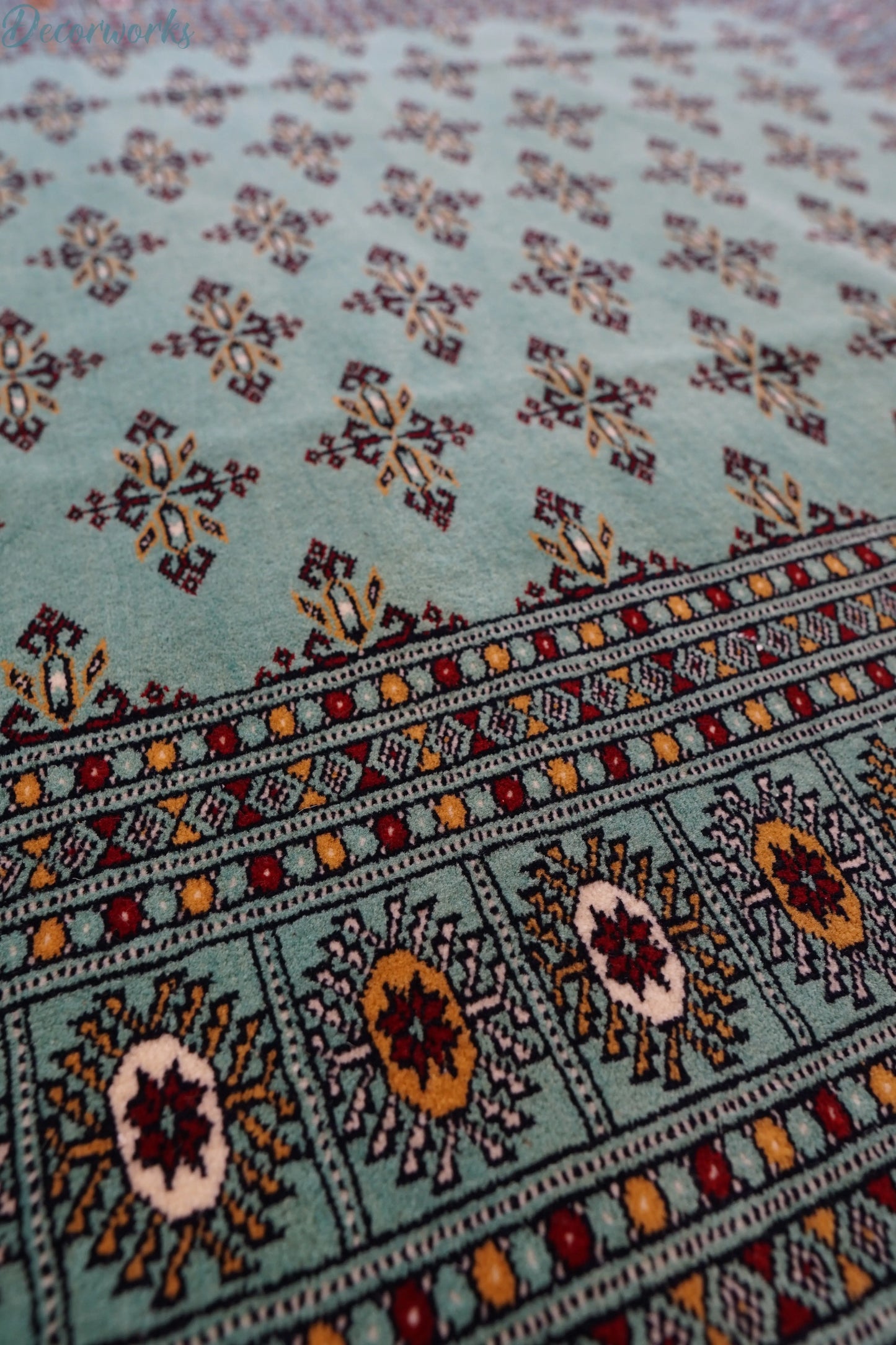 180×129cm パキスタン手織り絨毯 Decorworks