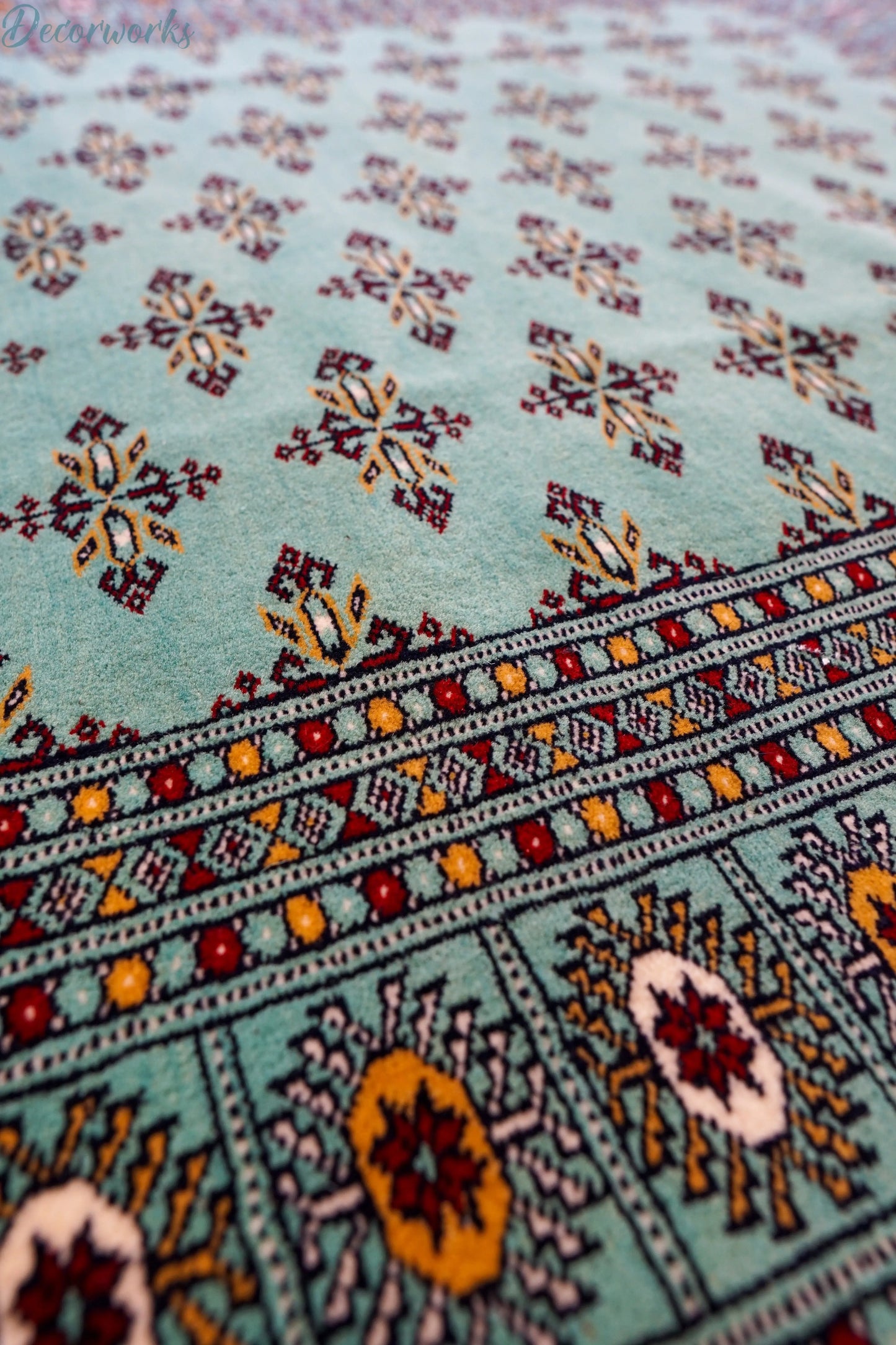 180×129cm パキスタン手織り絨毯 Decorworks