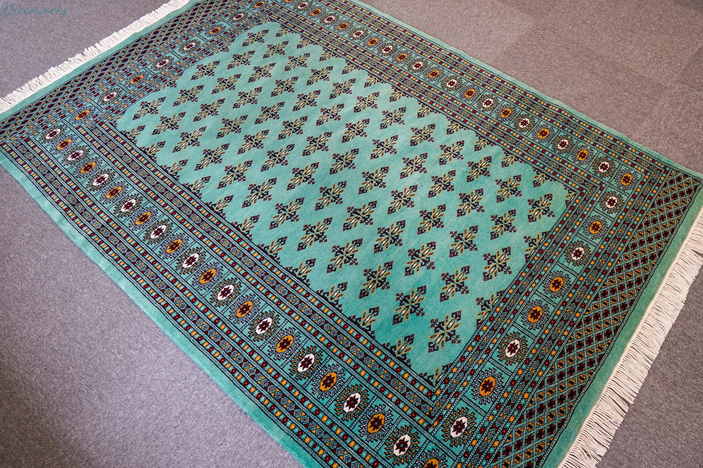 180×129cm パキスタン手織り絨毯 Decorworks