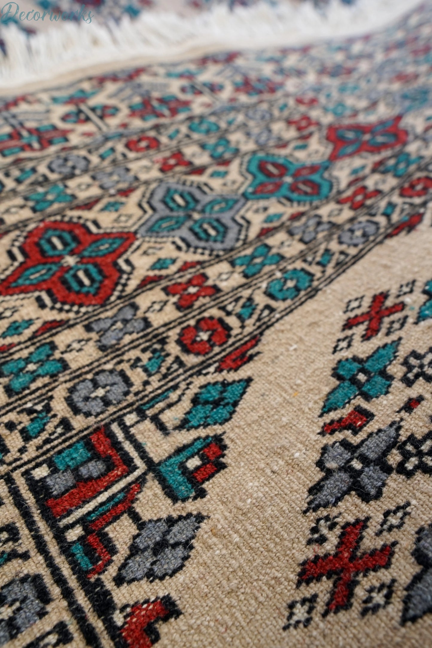 236×164cm パキスタン手織り絨毯 Decorworks