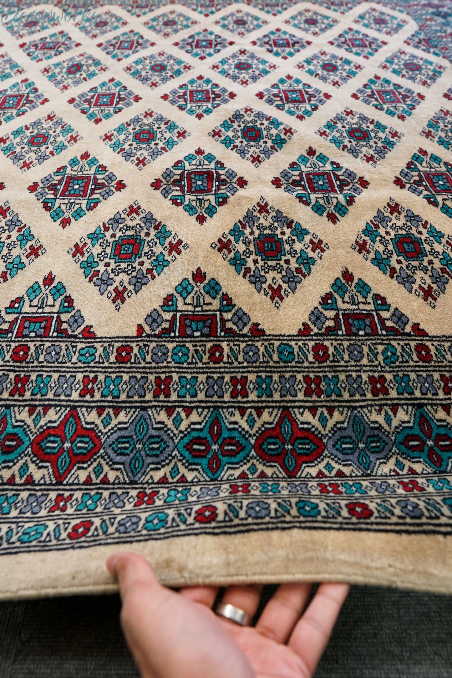 236×164cm パキスタン手織り絨毯 Decorworks