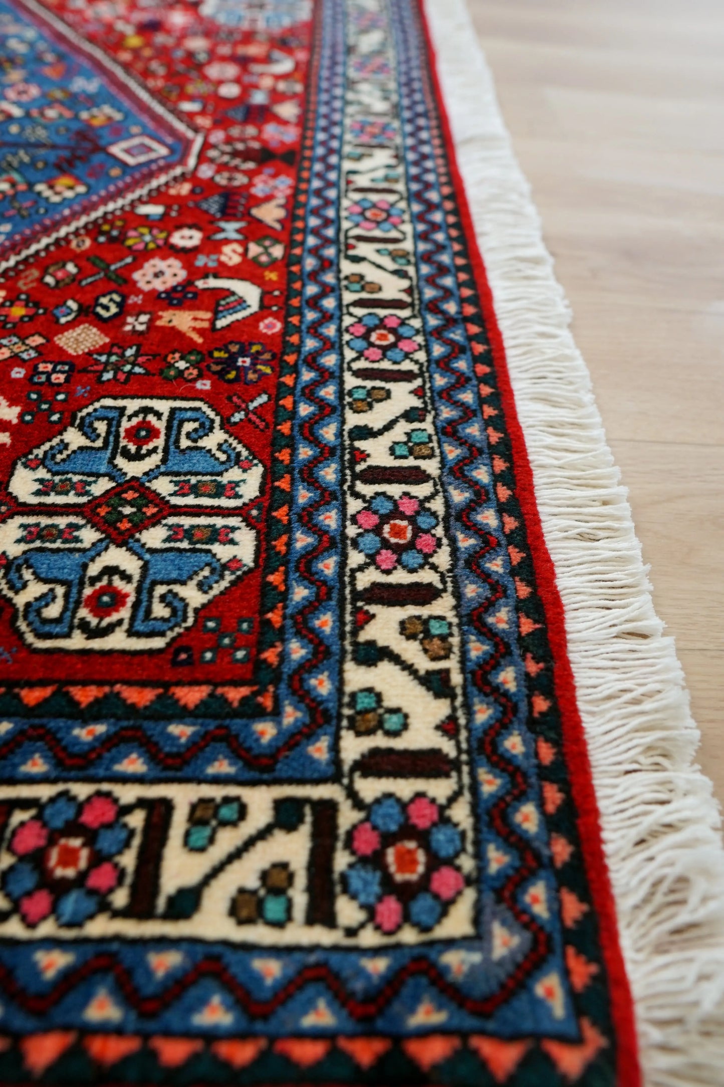 152×105cm ペルシャ手織り絨毯 アバデ Decorworks
