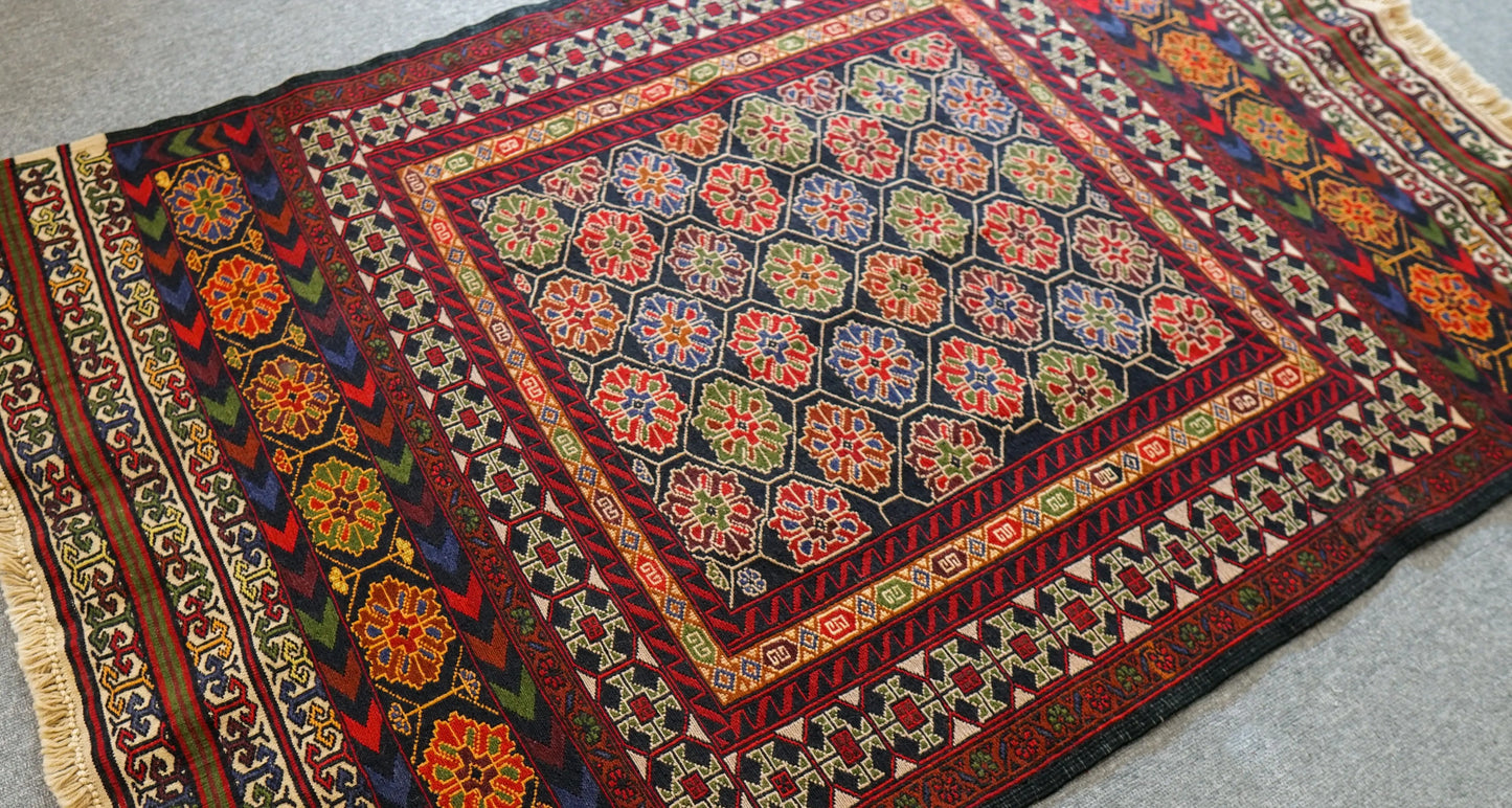 138×89cm ペルシャ手織りキリム シルジャン産 ソマック織り Decorworks