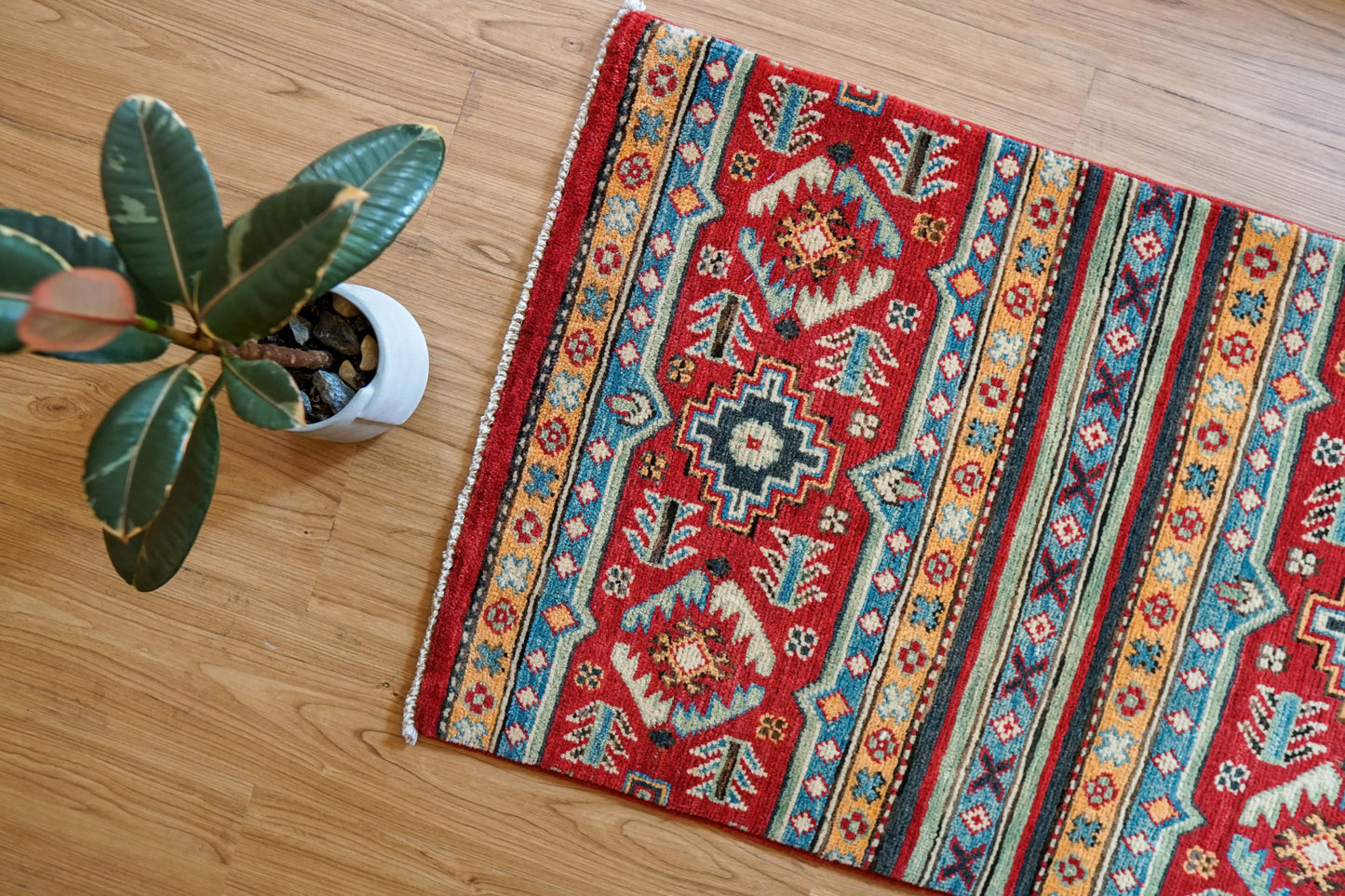 トライバルラグ ガズニ地方のアフガン絨毯 Decorworks