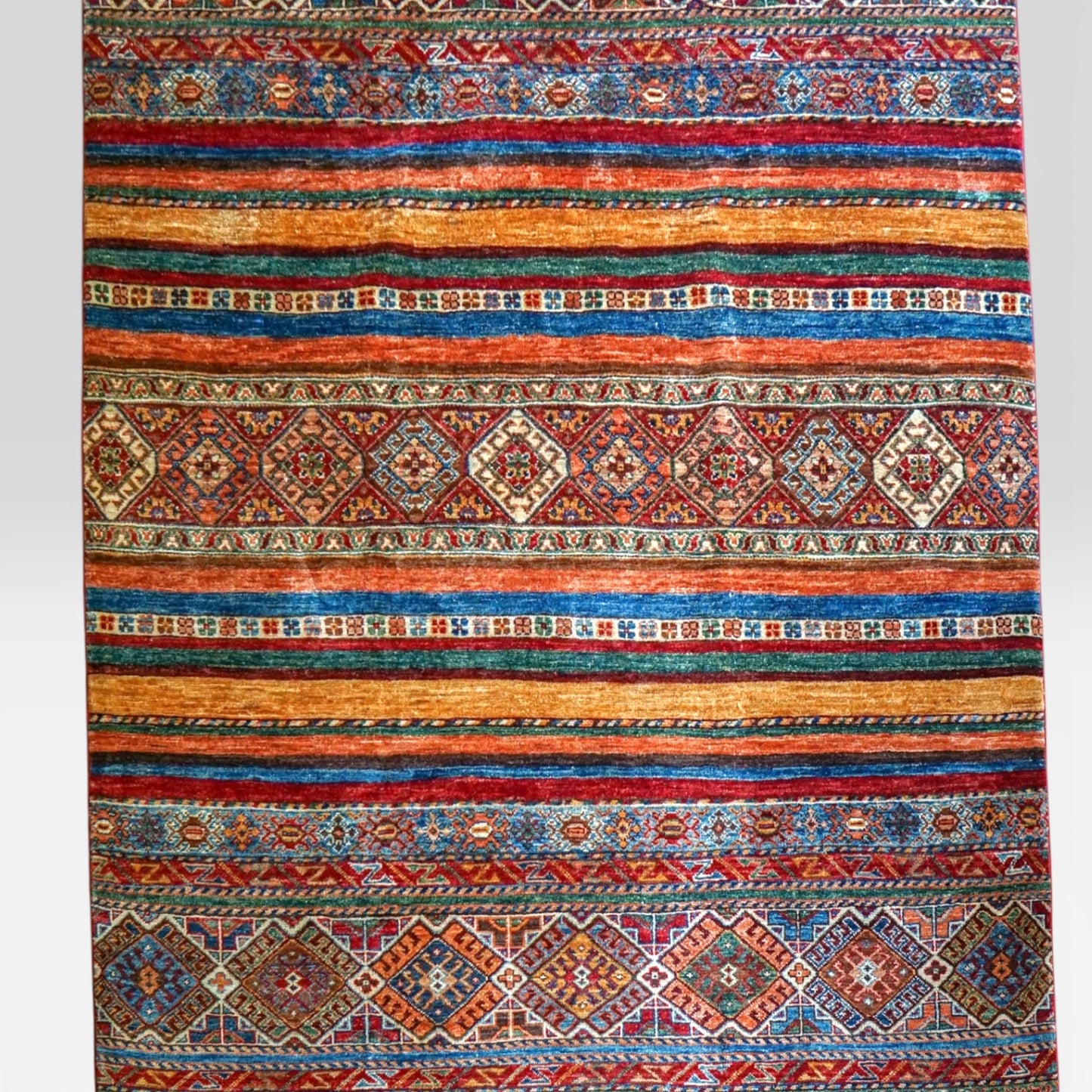 アフガニスタン手織り絨毯 ガズニーウール 200×149cm|クルジーンデザイン トライバルラグ リビングサイズ