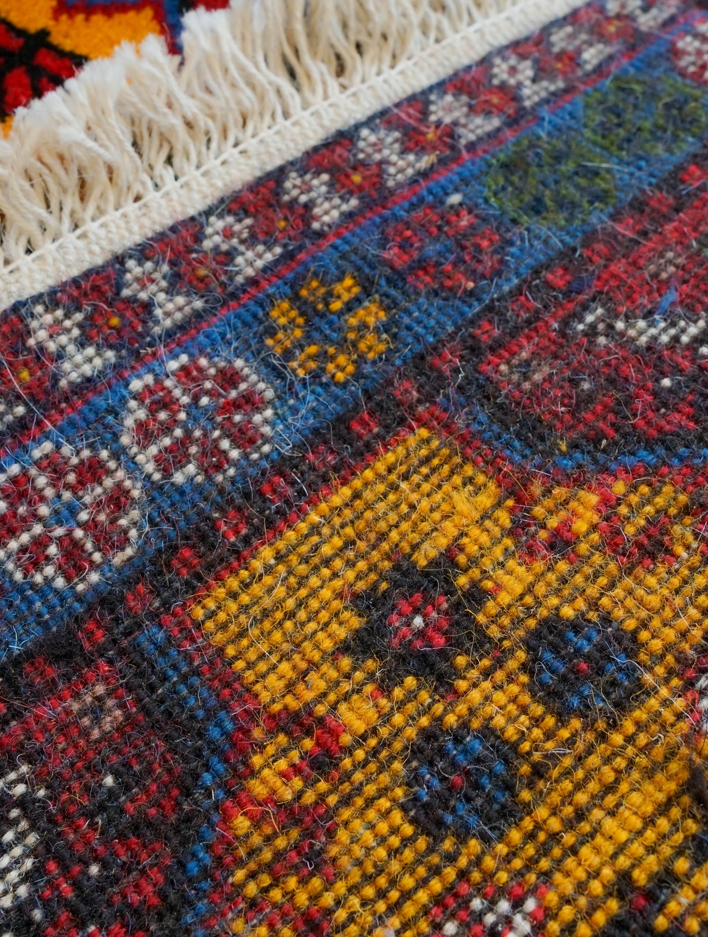 手織りペルシャ絨毯 ヤラメ 100×59cm|トライバルデザイン ウールラグ