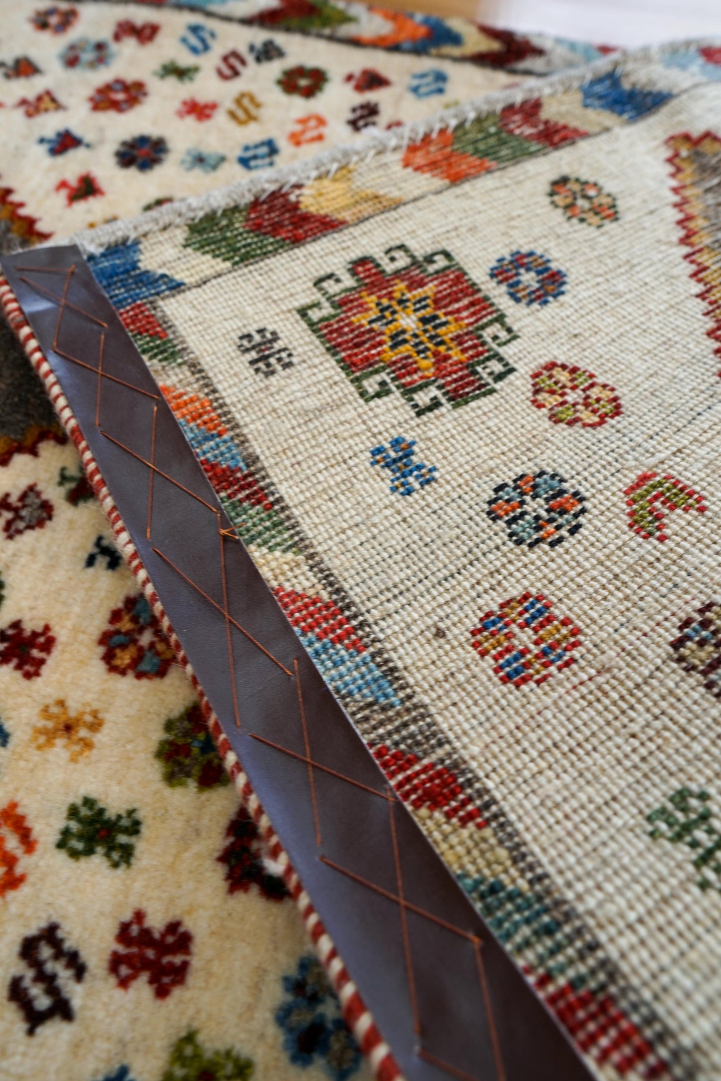 136×74cm 手織り ペルシャ 絨毯 カシュクリギャッベ