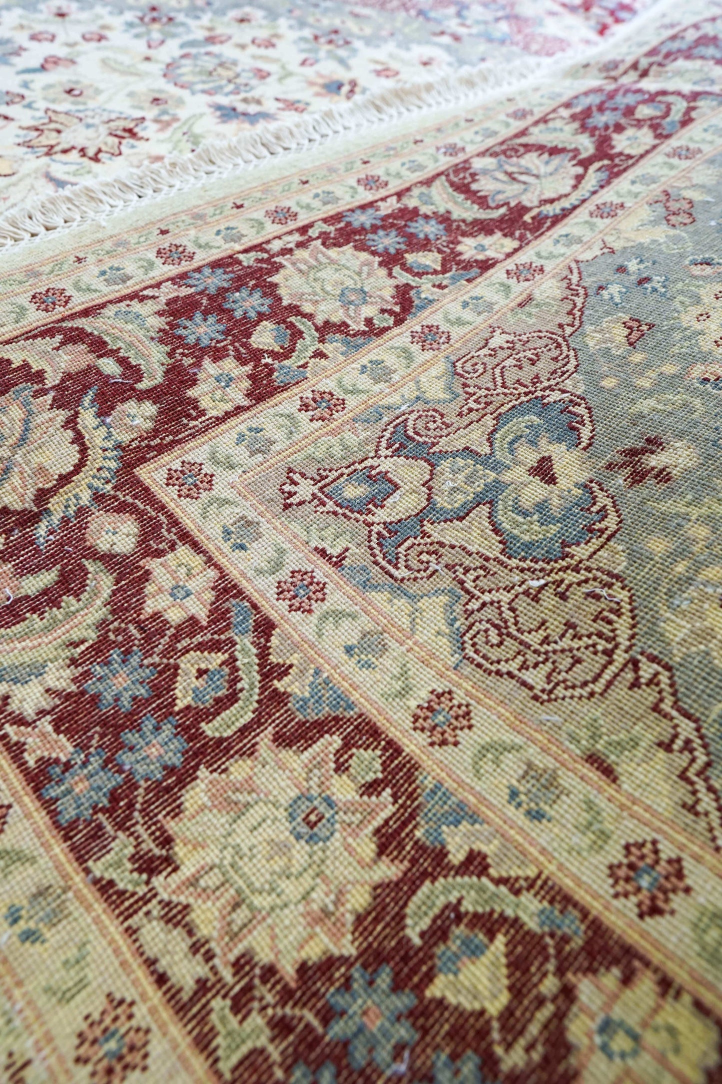 ペルシャ絨毯 オリエンタルラグ 242×154cm 手織り メダリオン柄