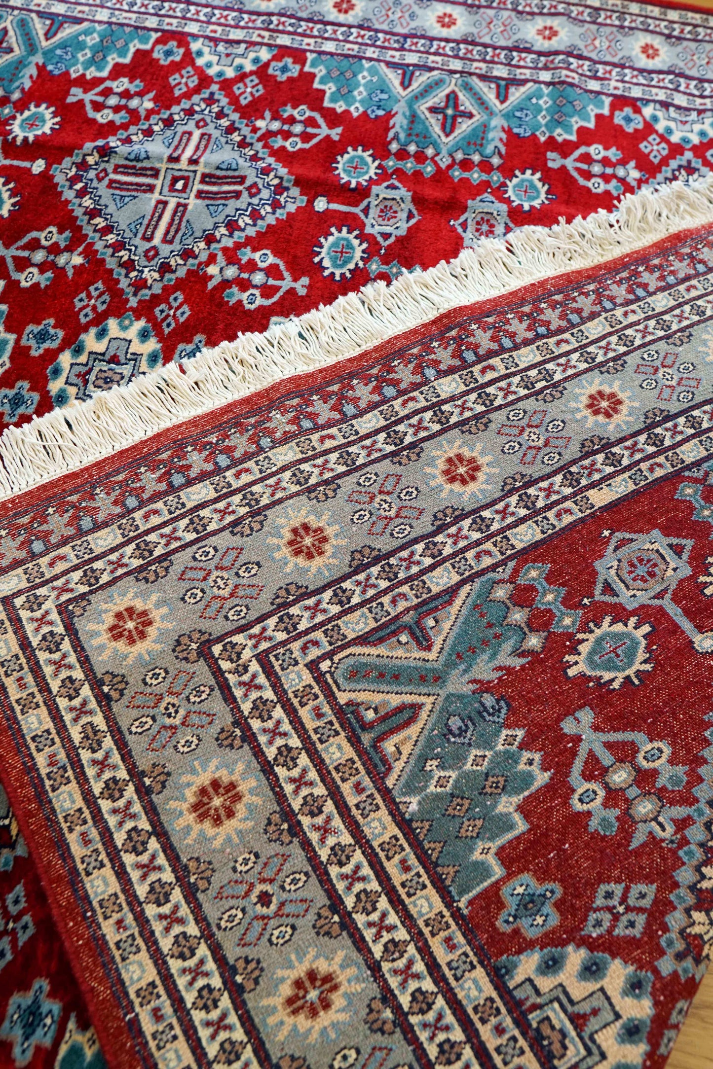 パキスタン手織り絨毯 239×172cm|高密度ウールラグ ニュージーランドウール×シルク使用 リビングサイズ - Decorworks