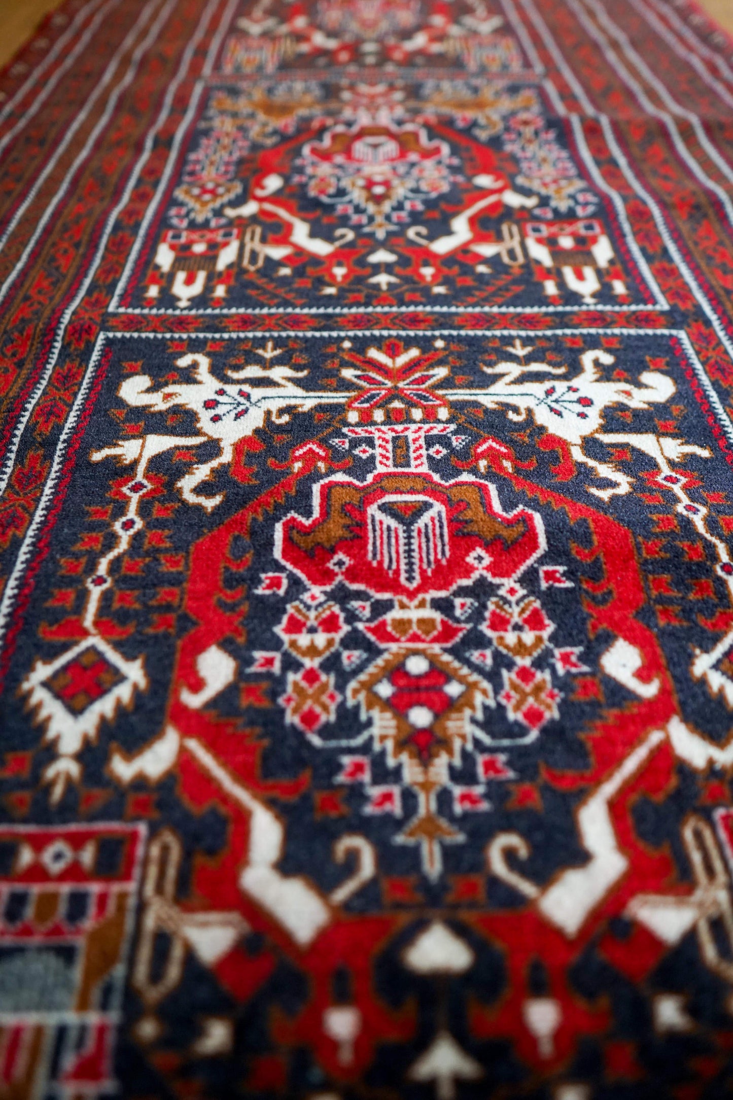 アフガニスタン手織り絨毯 ビルジククオリティ 292×89cm