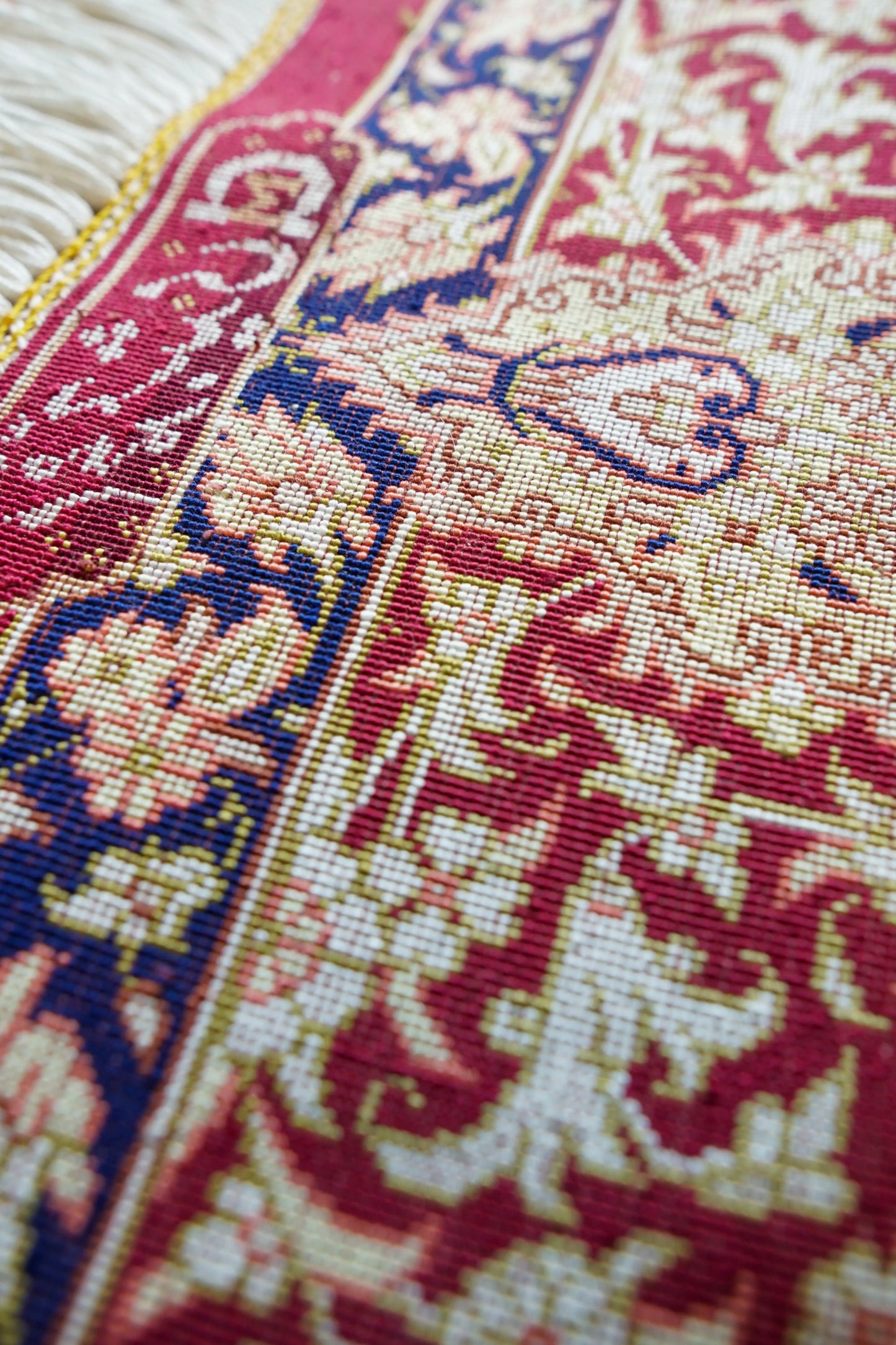 125×81cm ペルシャ絨毯 クム産 モハメドジャムシェヂ房 シルク 100% 証明書付 Decorworks