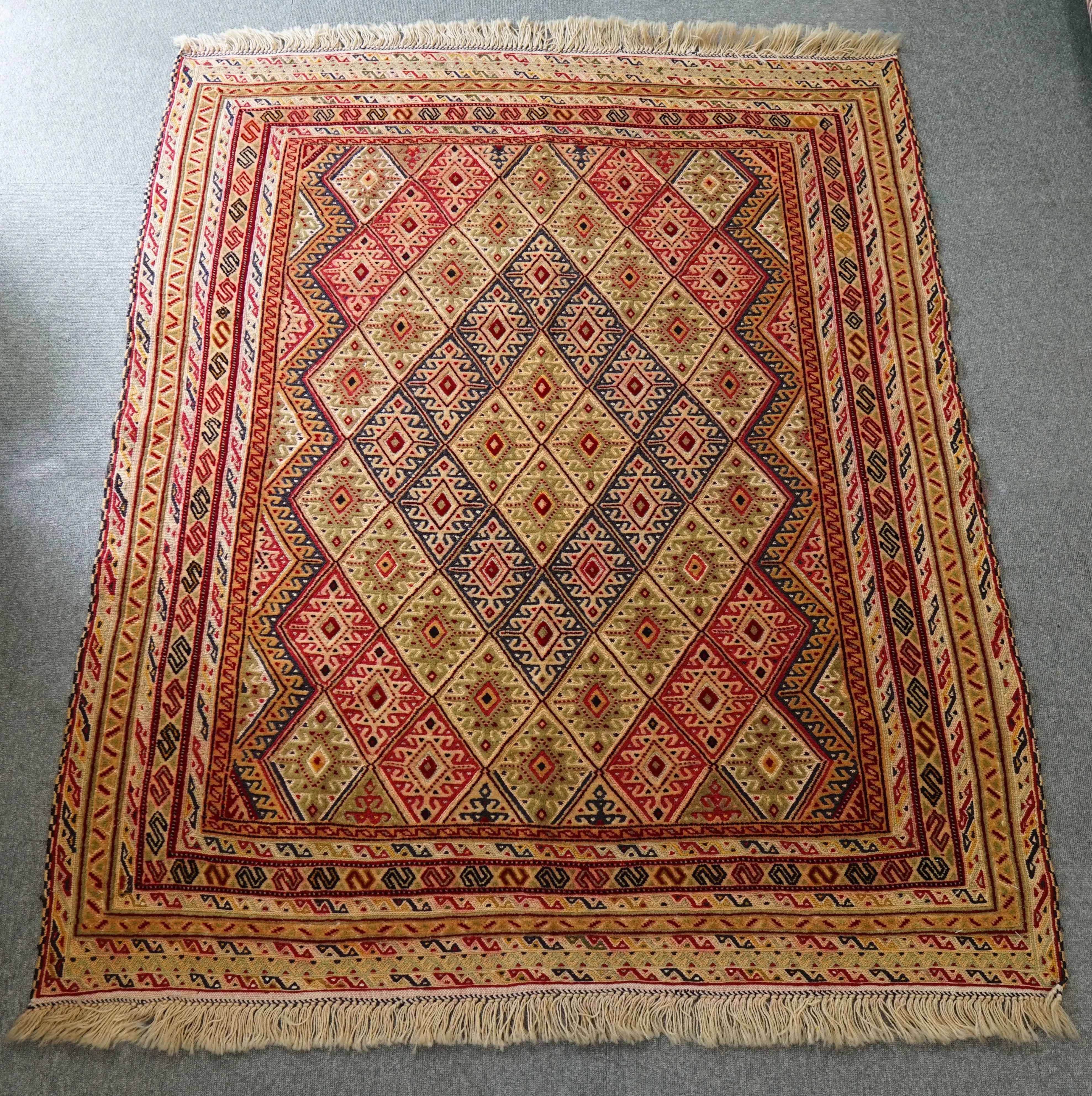 アフガン絨毯 マシュワニラグ キリム トライバルラグ151×122cm アフガン絨毯 マシュワニラグ キリム トライバルラグ151×122cm