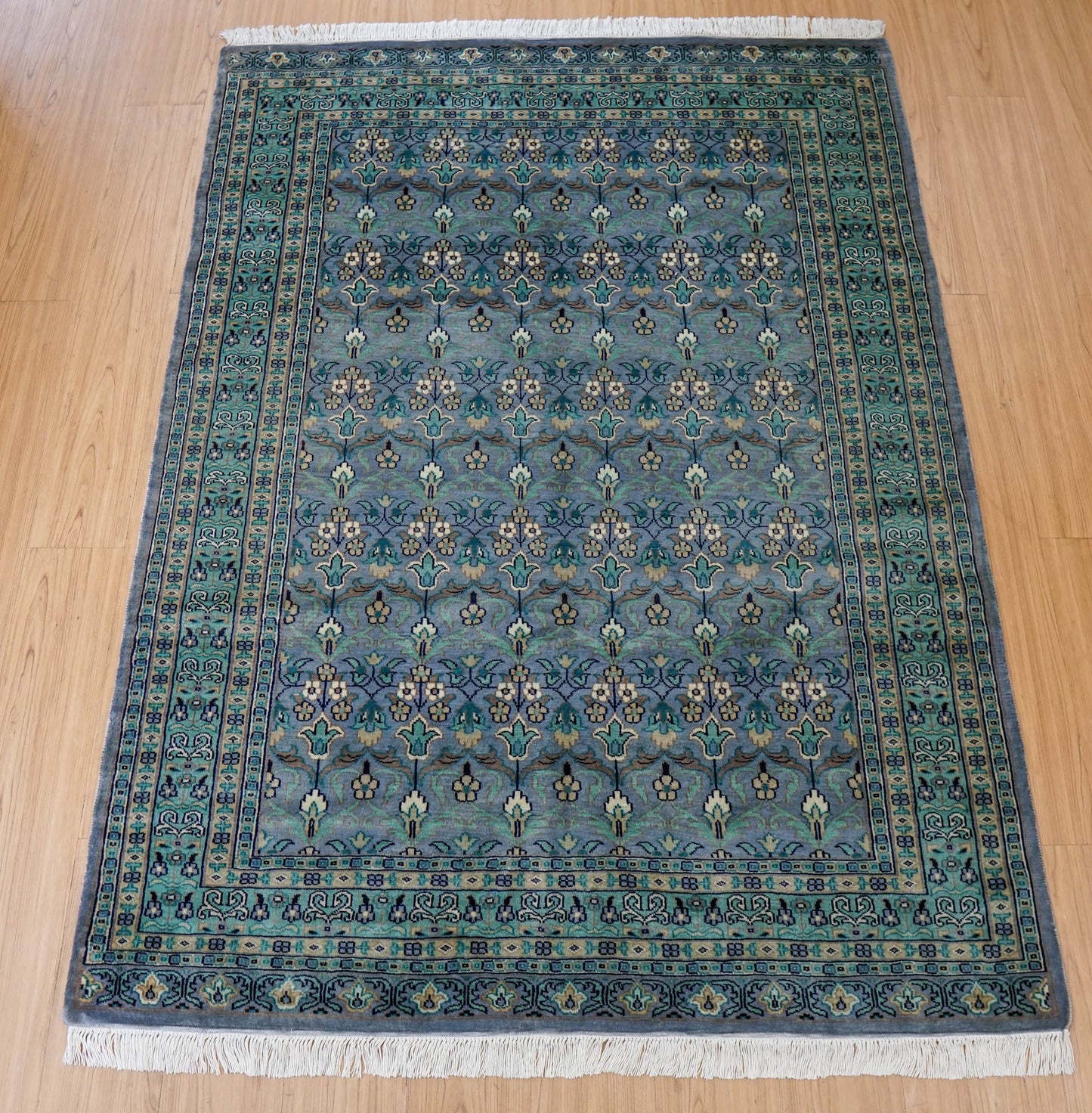 パキスタン手織り絨毯 175×127cm