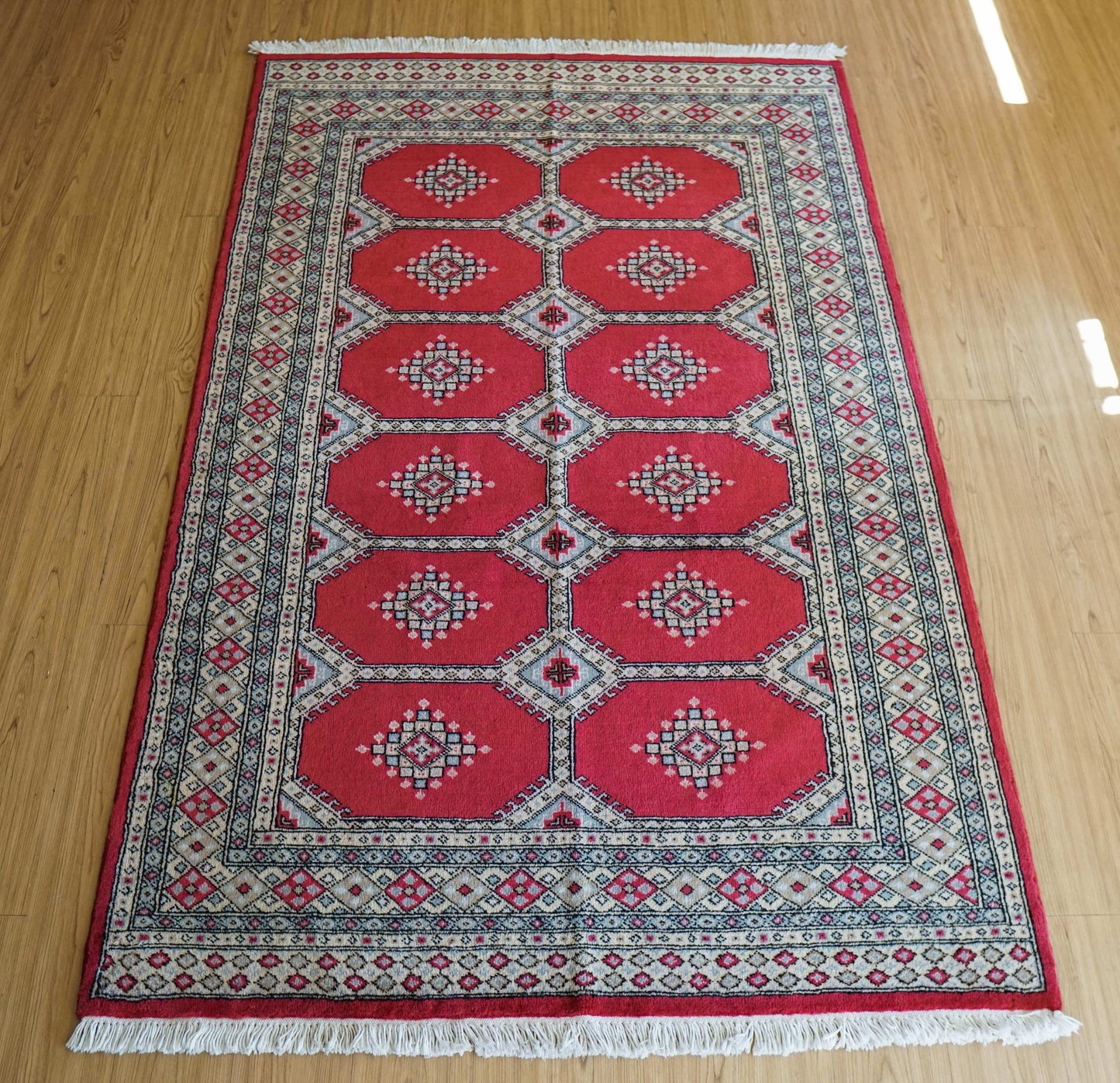 パキスタン手織り絨毯 ジャルダール トライバルラグ ピンクがかった赤 200×128cm
