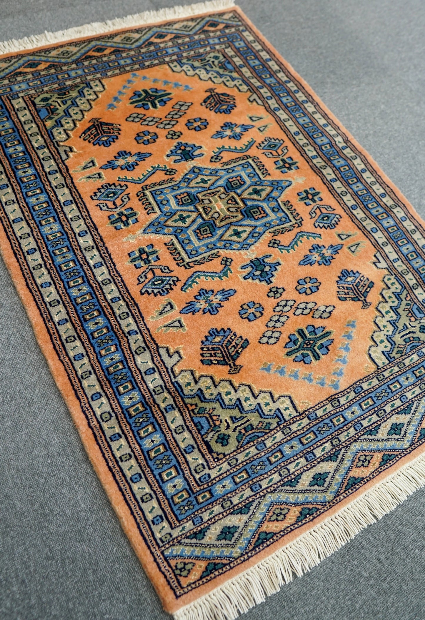116×78cm パキスタン手織り絨毯 - Decorworks