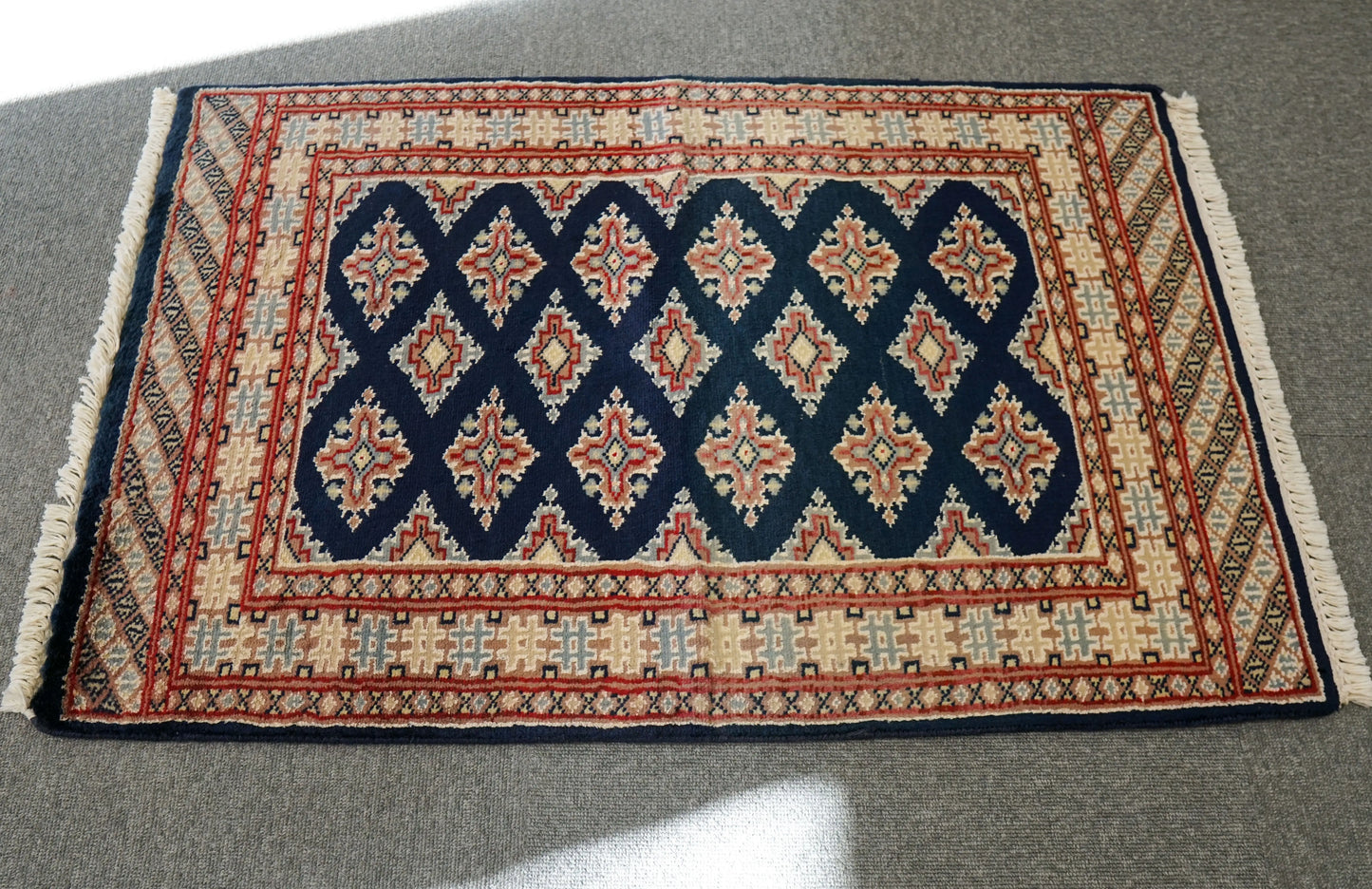 93×61cm パキスタン手織り絨毯 Decorworks