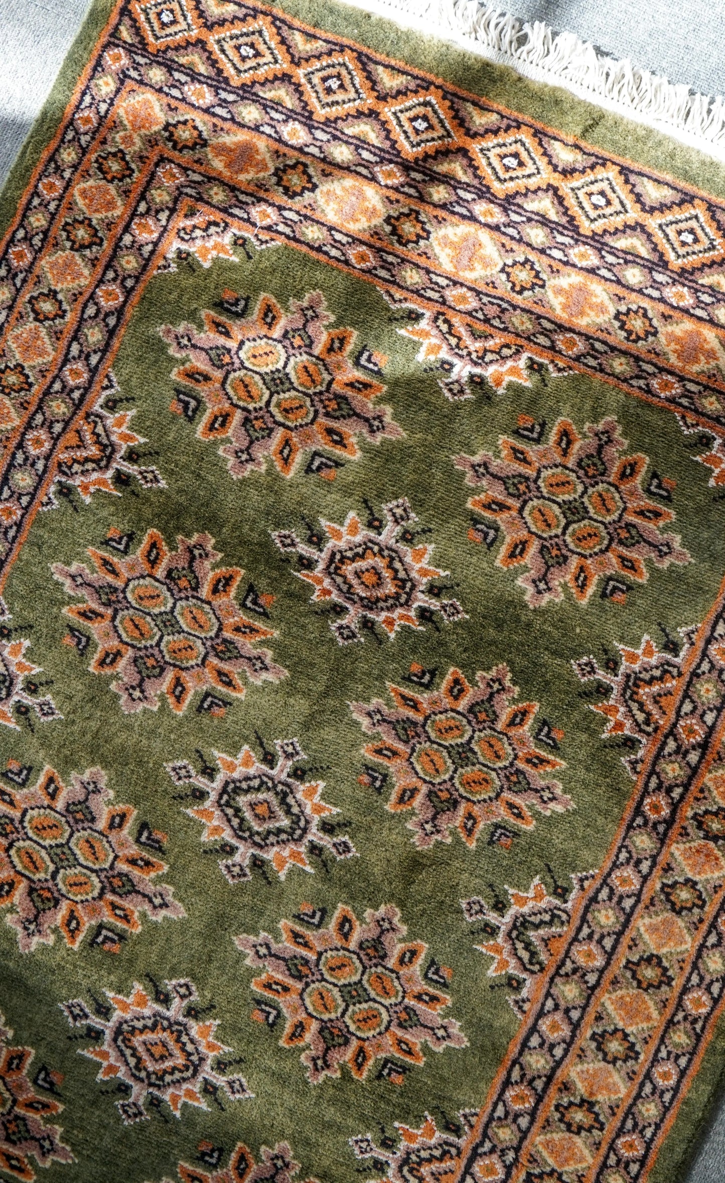 120×80cm パキスタン手織り絨毯 Decorworks
