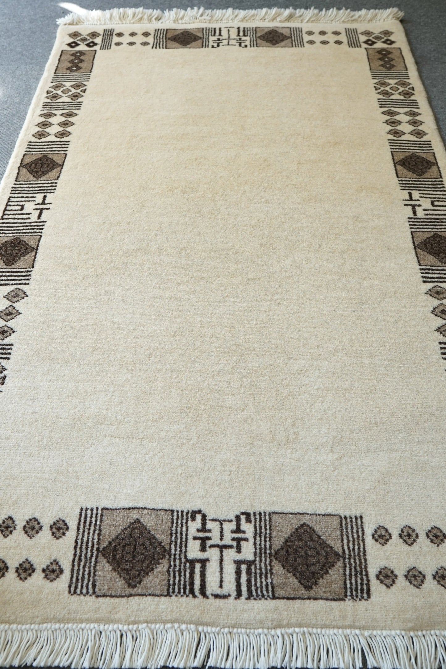 120×77cm パキスタン手織り絨毯 - Decorworks