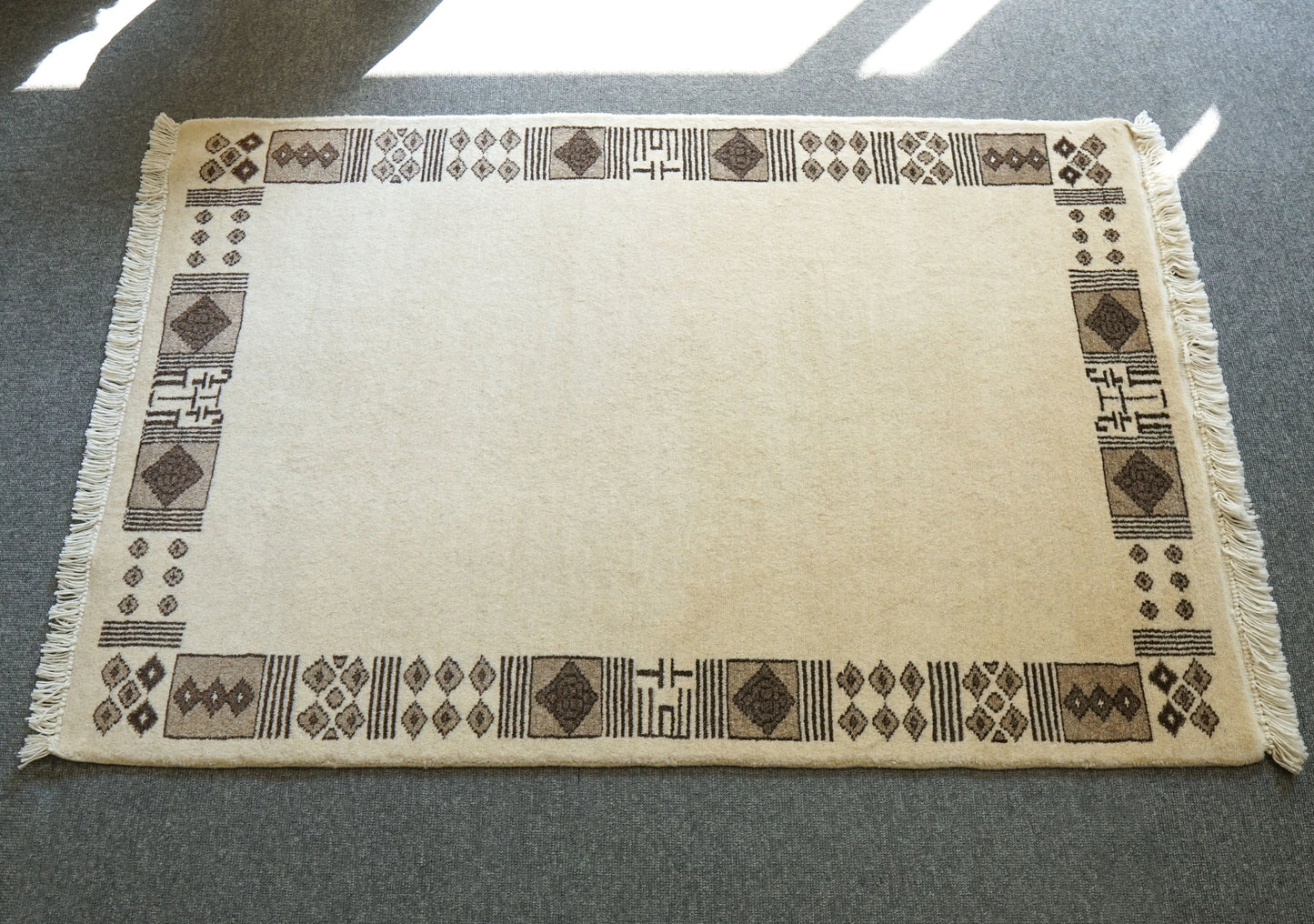 120×77cm パキスタン手織り絨毯 - Decorworks