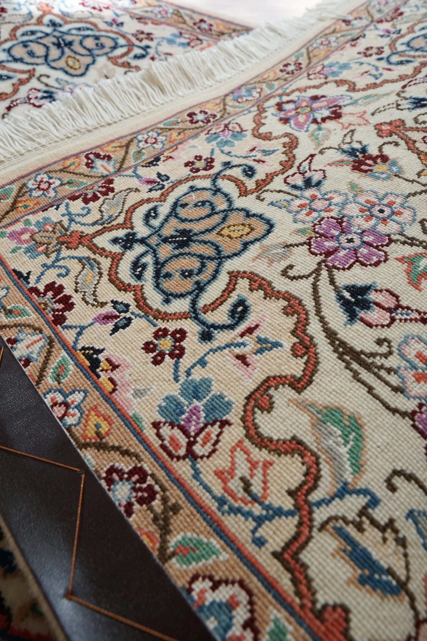 90×60cm ペルシャ手織り絨毯 ナイン産