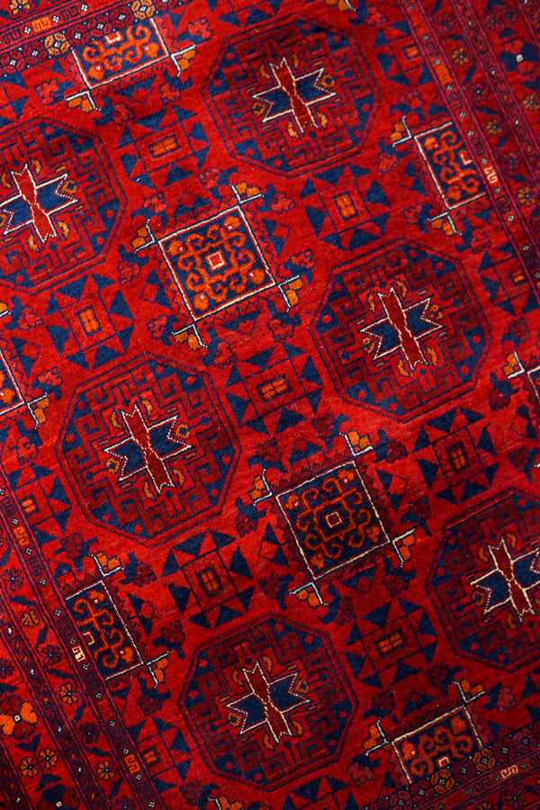アフガン絨毯「カールモハメディ」と「ホジャ・ロシュナイ」とは？デザインの違いと品質 Decorworks