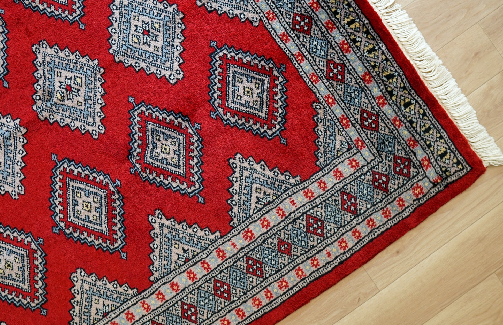  183×126cm パキスタン手織り絨毯