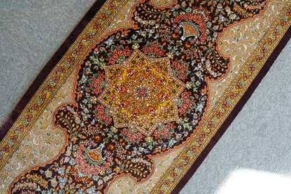 100×40cm　ペルシャ絨毯　クム産　ムラーヂー房　シルク100%証明書付 - Decorworks