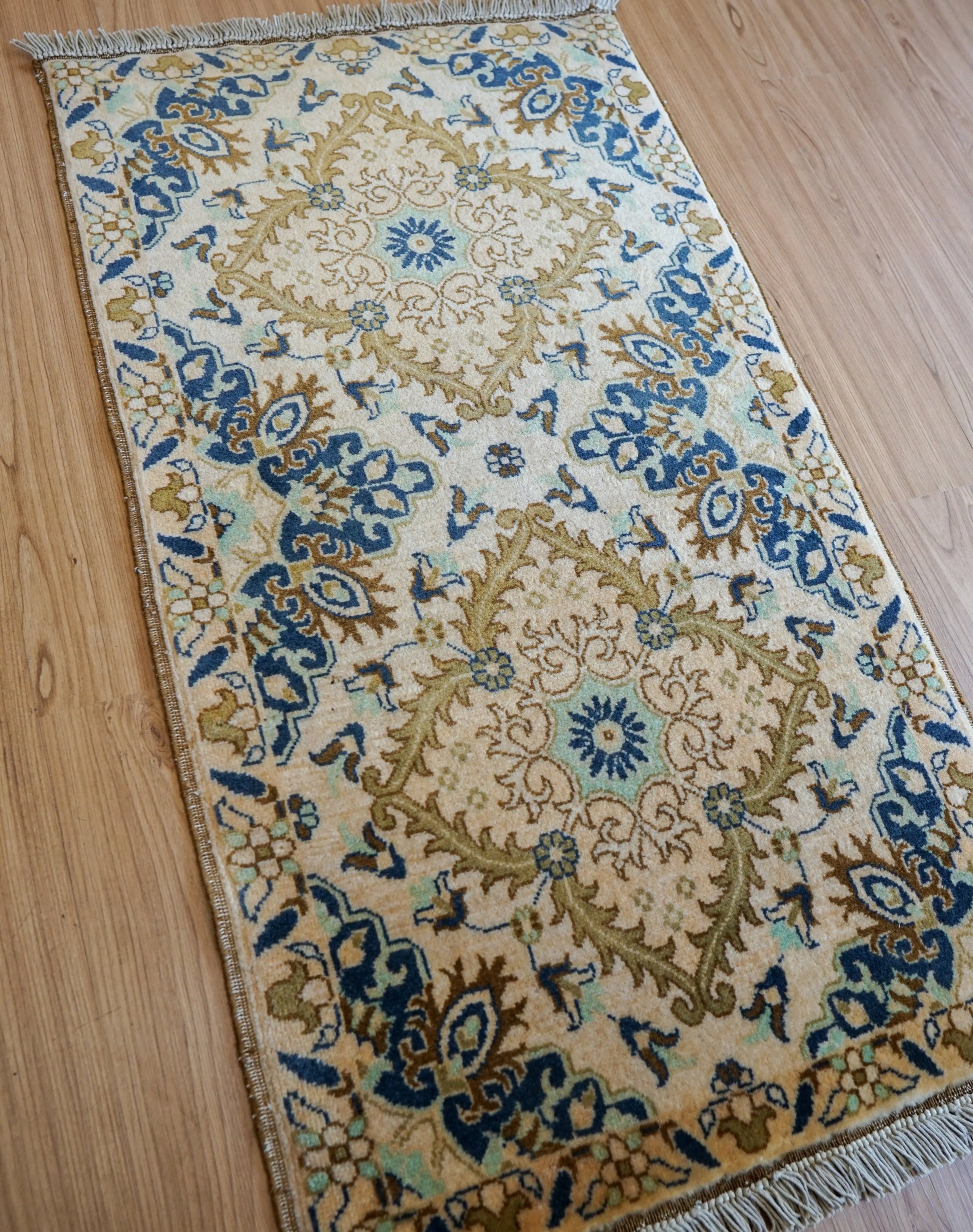 Collection アフガニスタン手織り絨毯 100×52cm