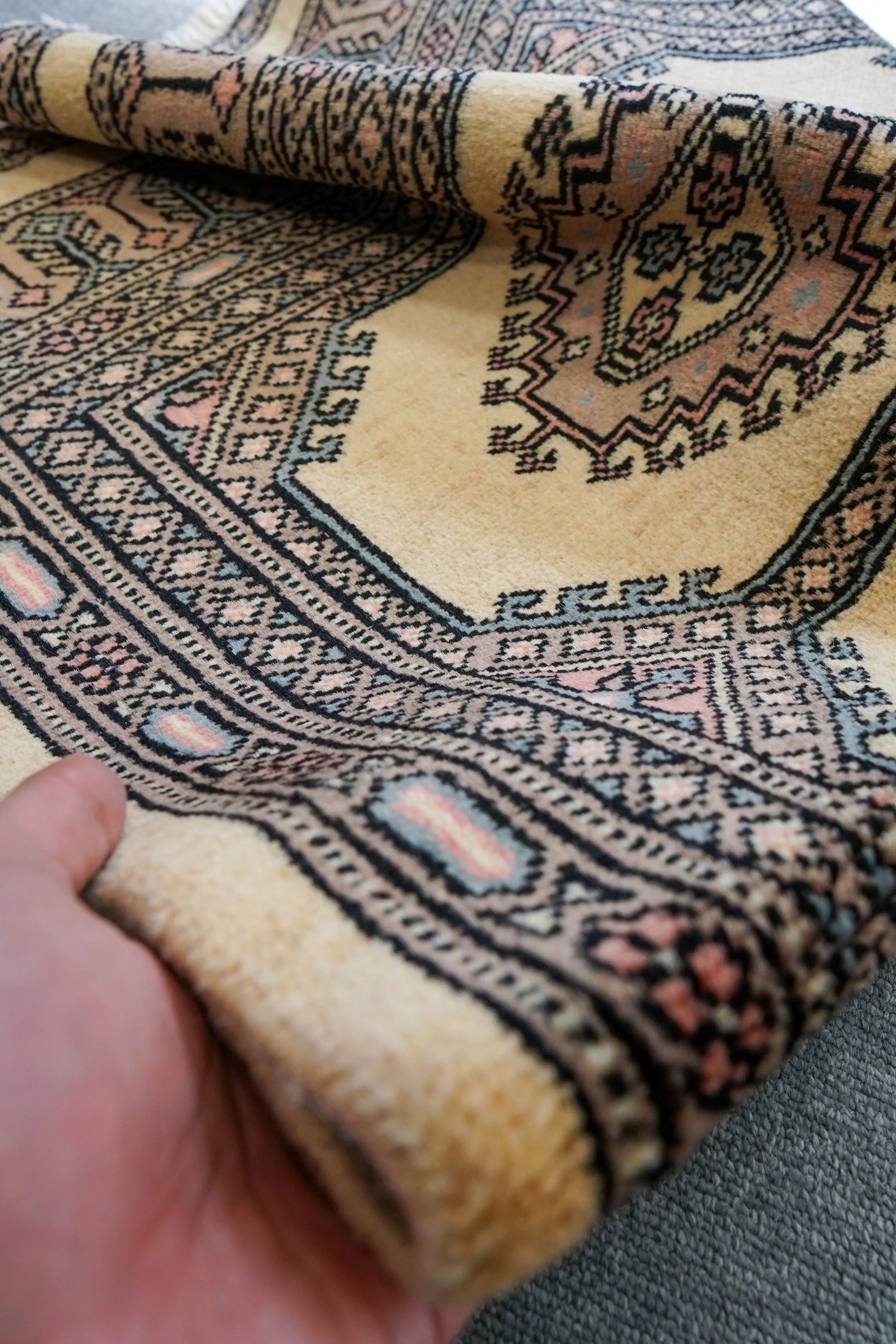 102×62cm  パキスタン手織り絨毯 - Decorworks