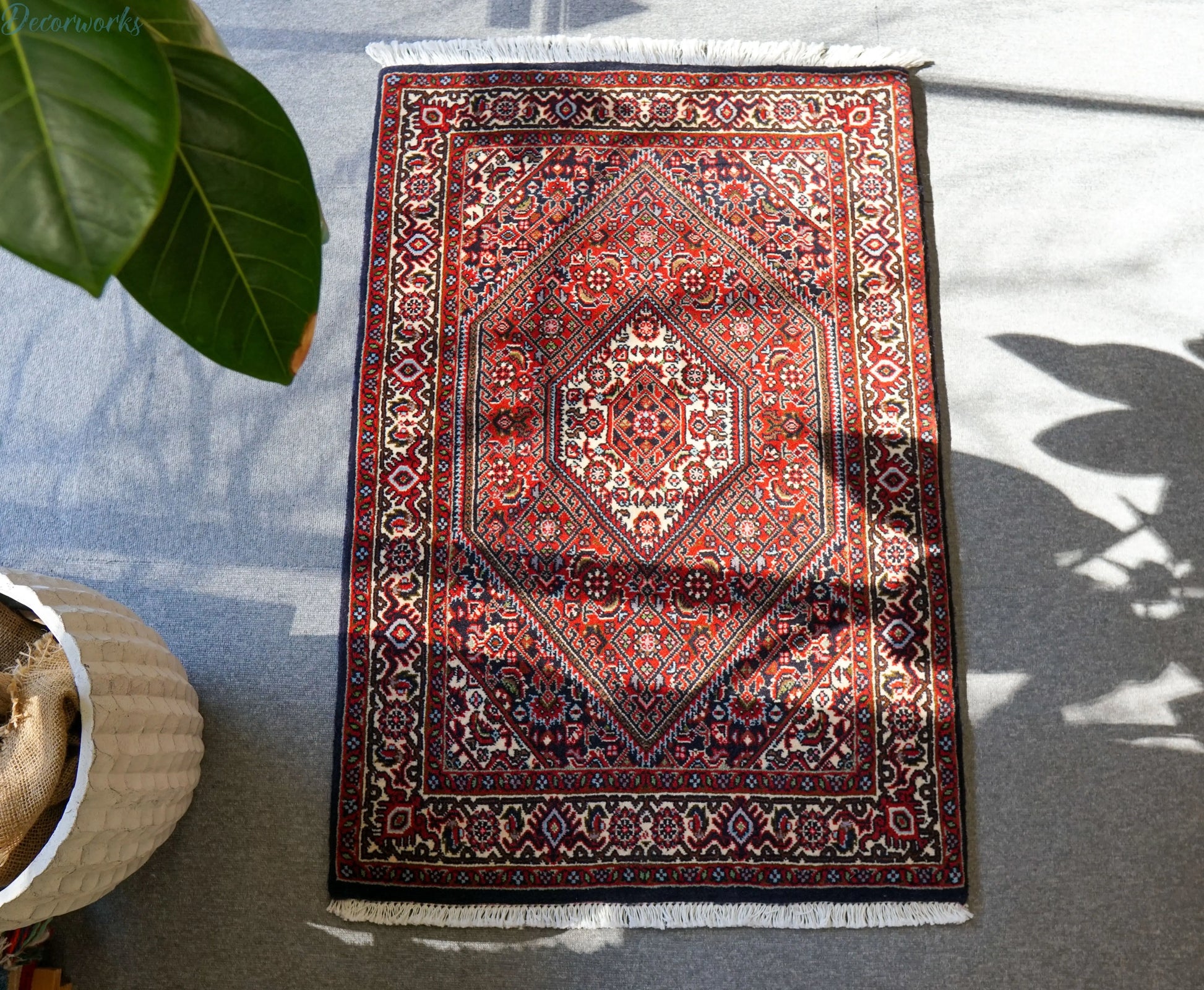 105×70cm　ペルシャ 手織り絨毯 ビジャール産 Decorworks