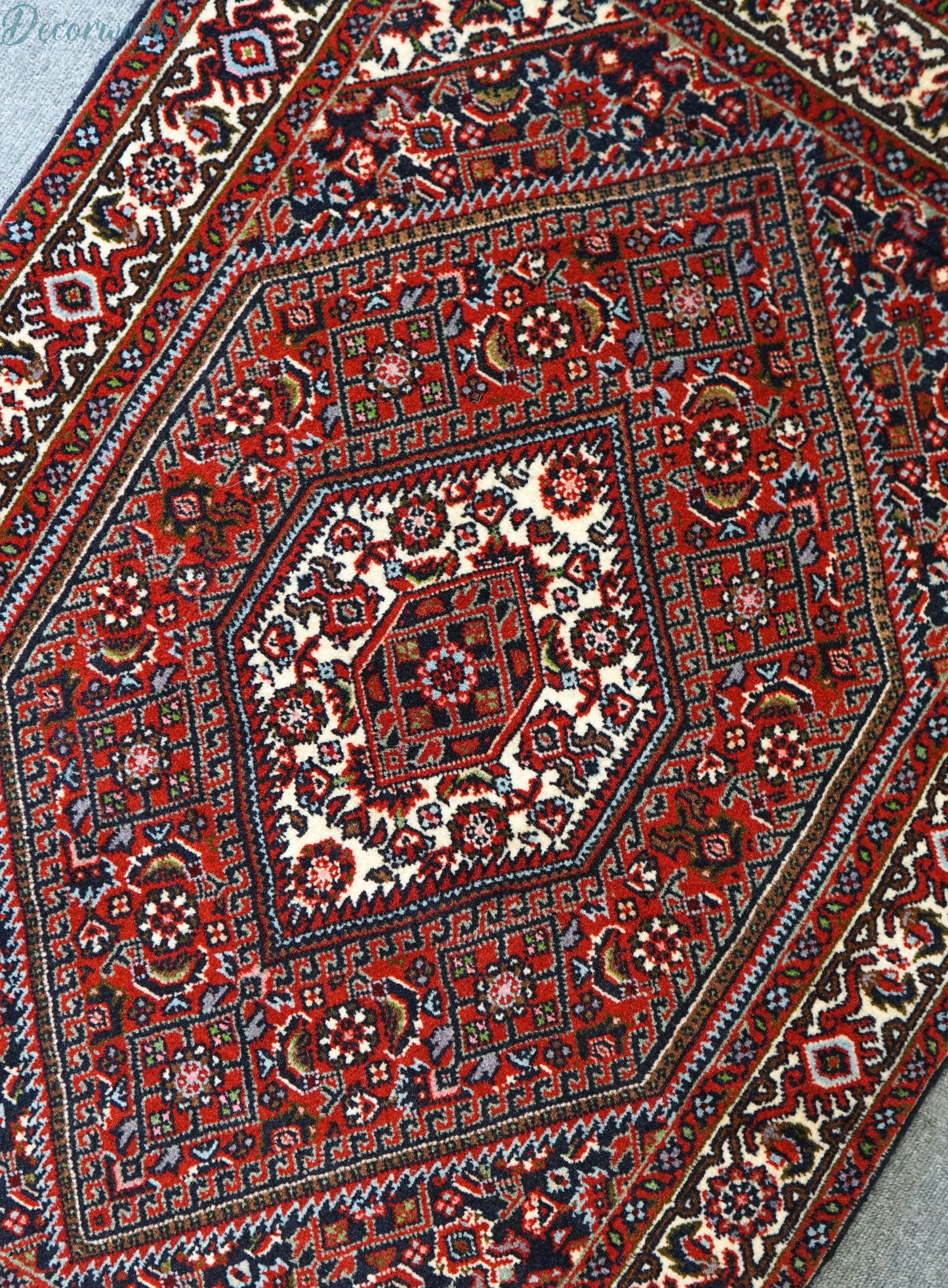 105×70cm　ペルシャ 手織り絨毯 ビジャール産 Decorworks