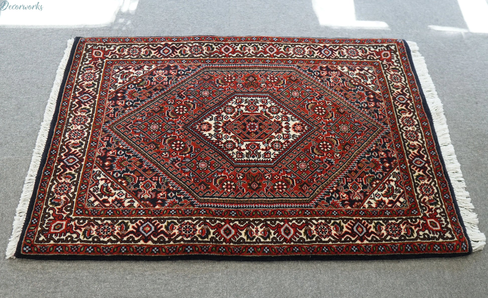105×70cm　ペルシャ 手織り絨毯 ビジャール産 Decorworks