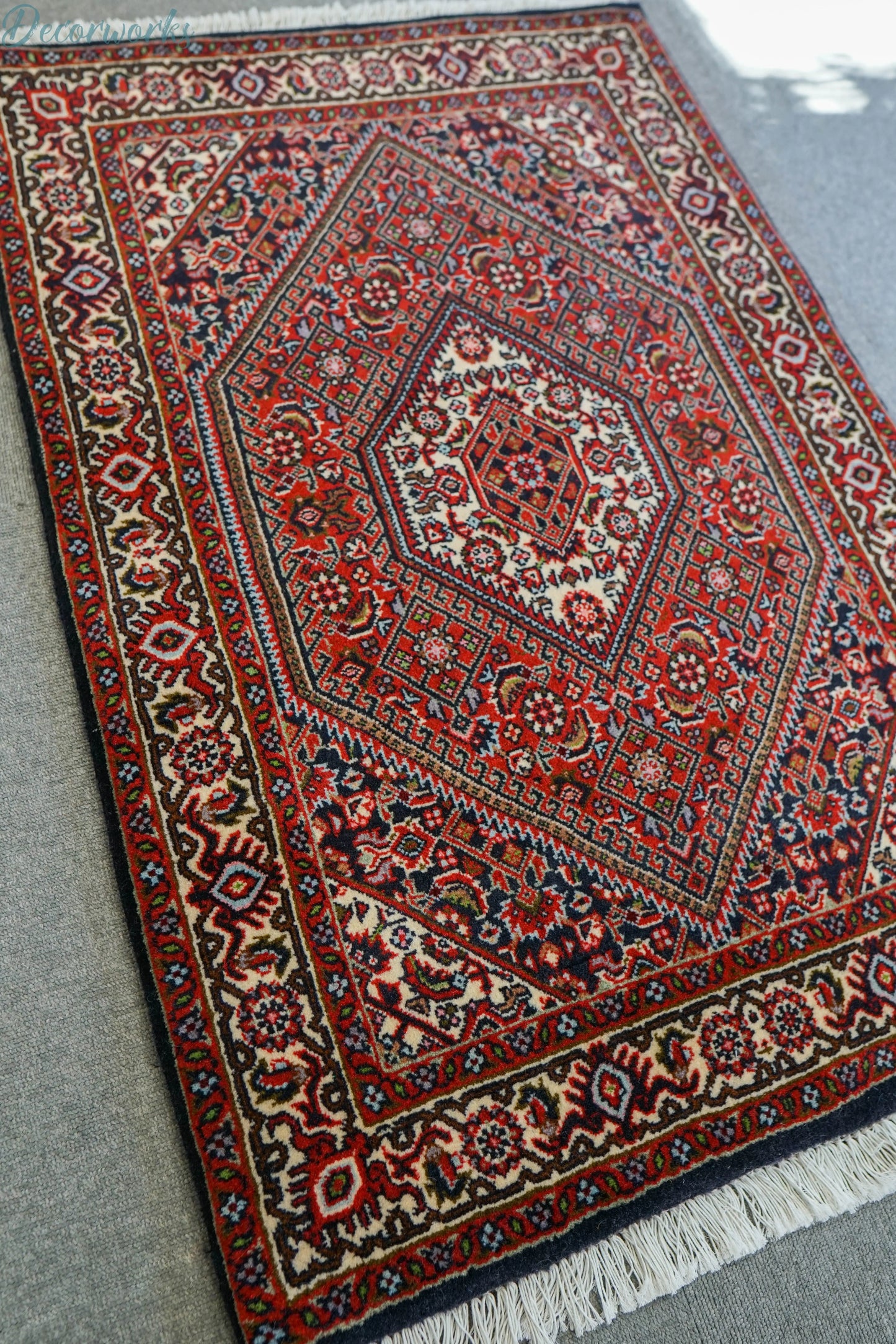 105×70cm　ペルシャ 手織り絨毯 ビジャール産 Decorworks