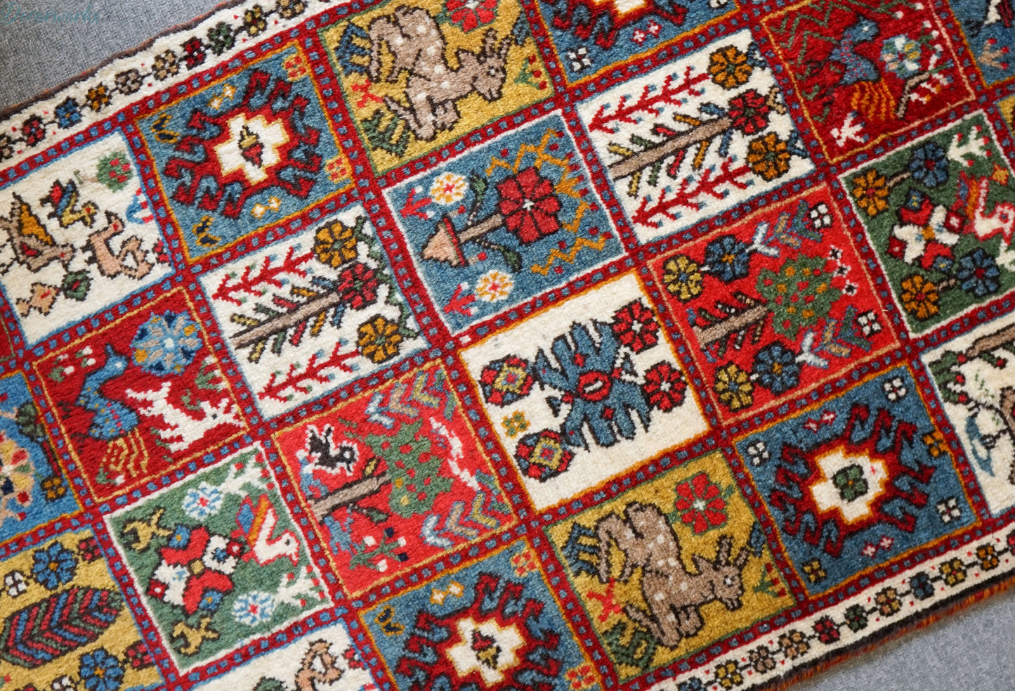 108x65cm 手織り ペルシャ絨毯　カシュカイ族 Decorworks