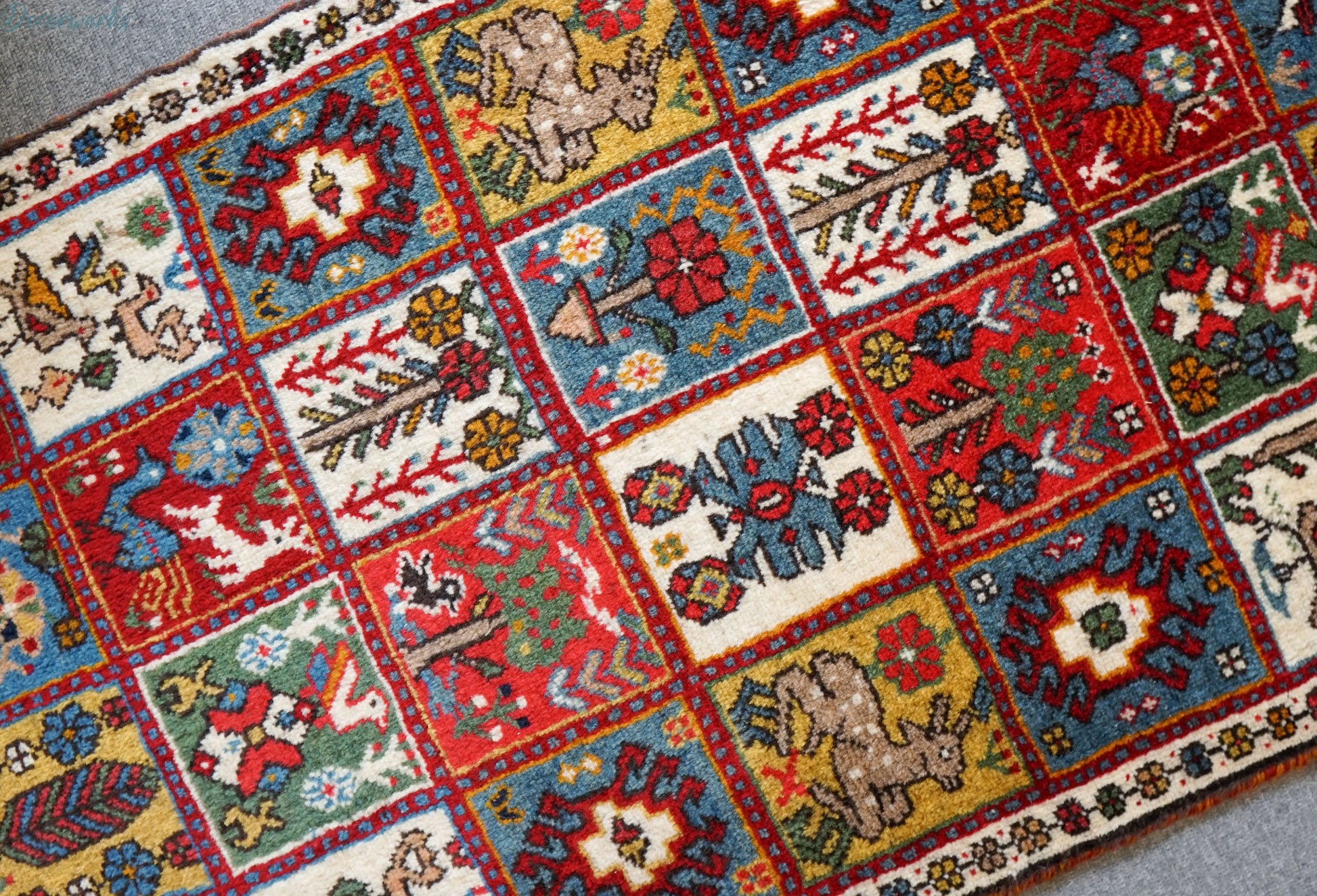 108x65cm 手織り ペルシャ絨毯　カシュカイ族 Decorworks