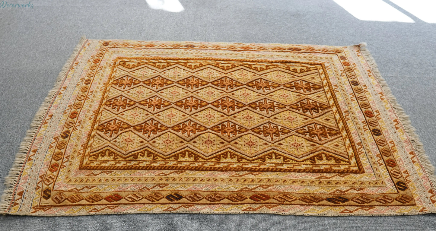 115×76cm　手織りマシュワニキリム Decorworks