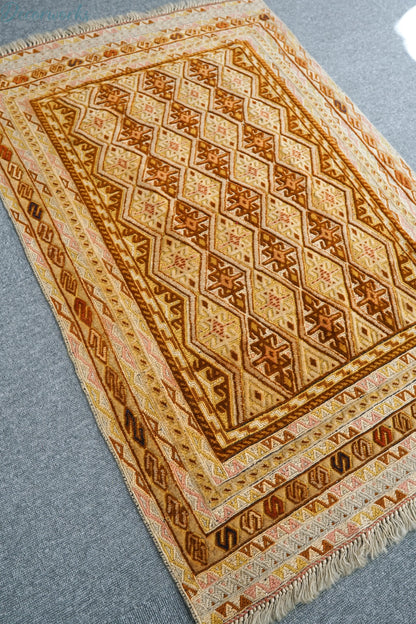 115×76cm　手織りマシュワニキリム Decorworks