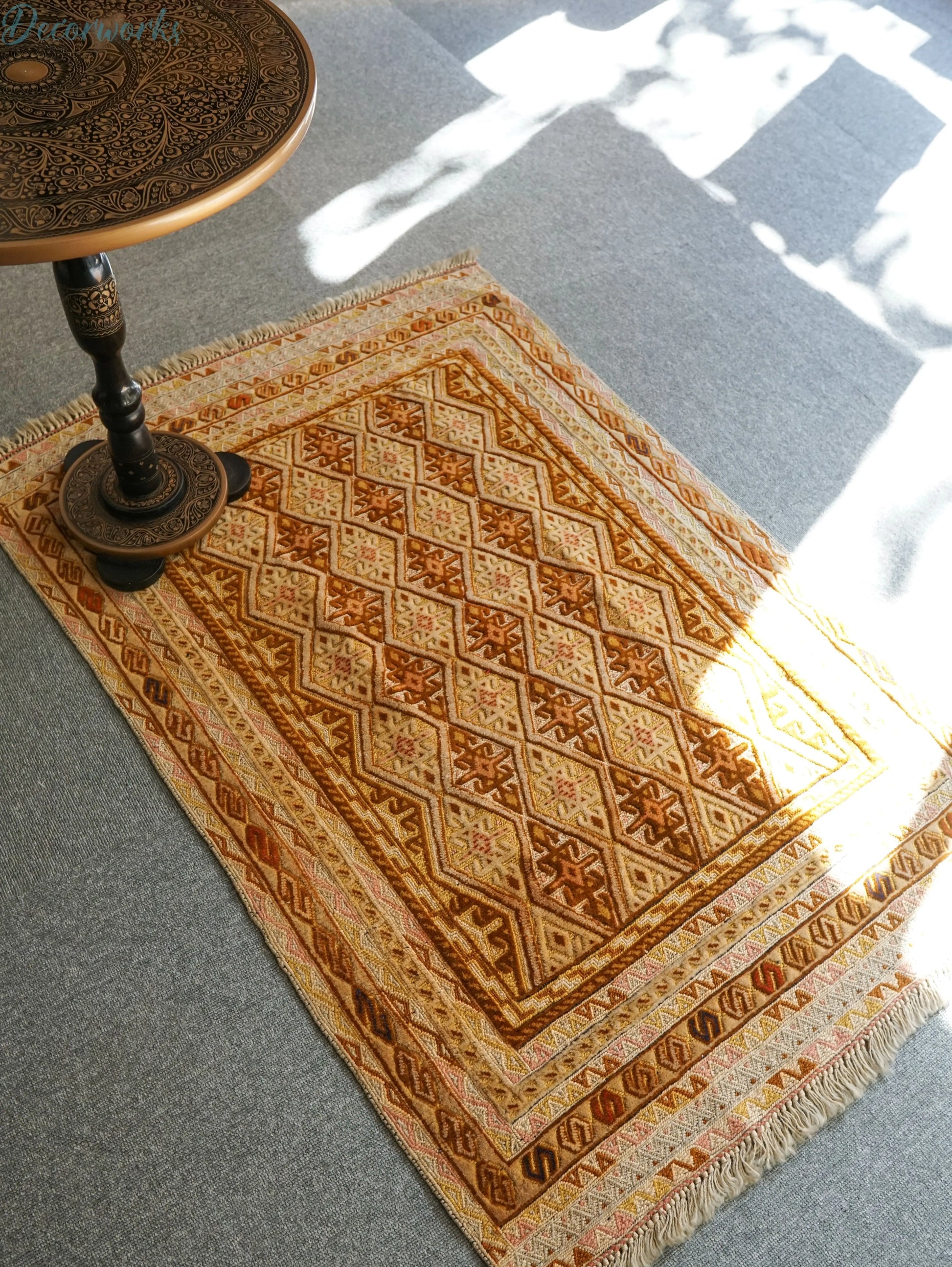 115×76cm　手織りマシュワニキリム Decorworks