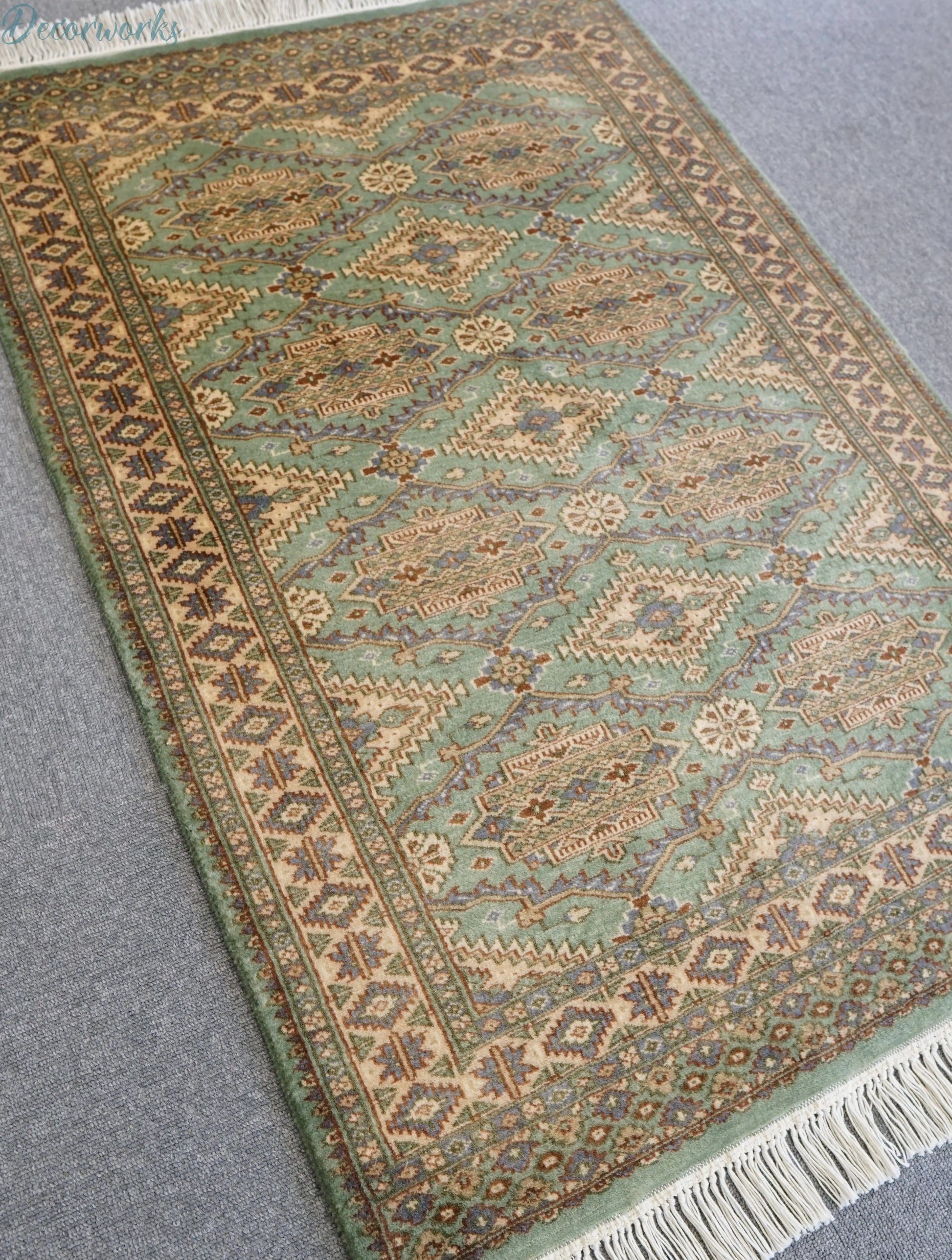 116×79cm パキスタン手織り絨毯 Decorworks