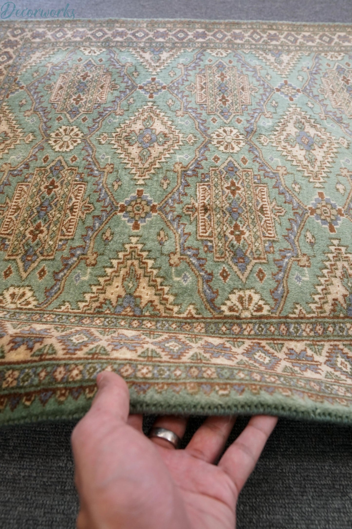 116×79cm パキスタン手織り絨毯 Decorworks