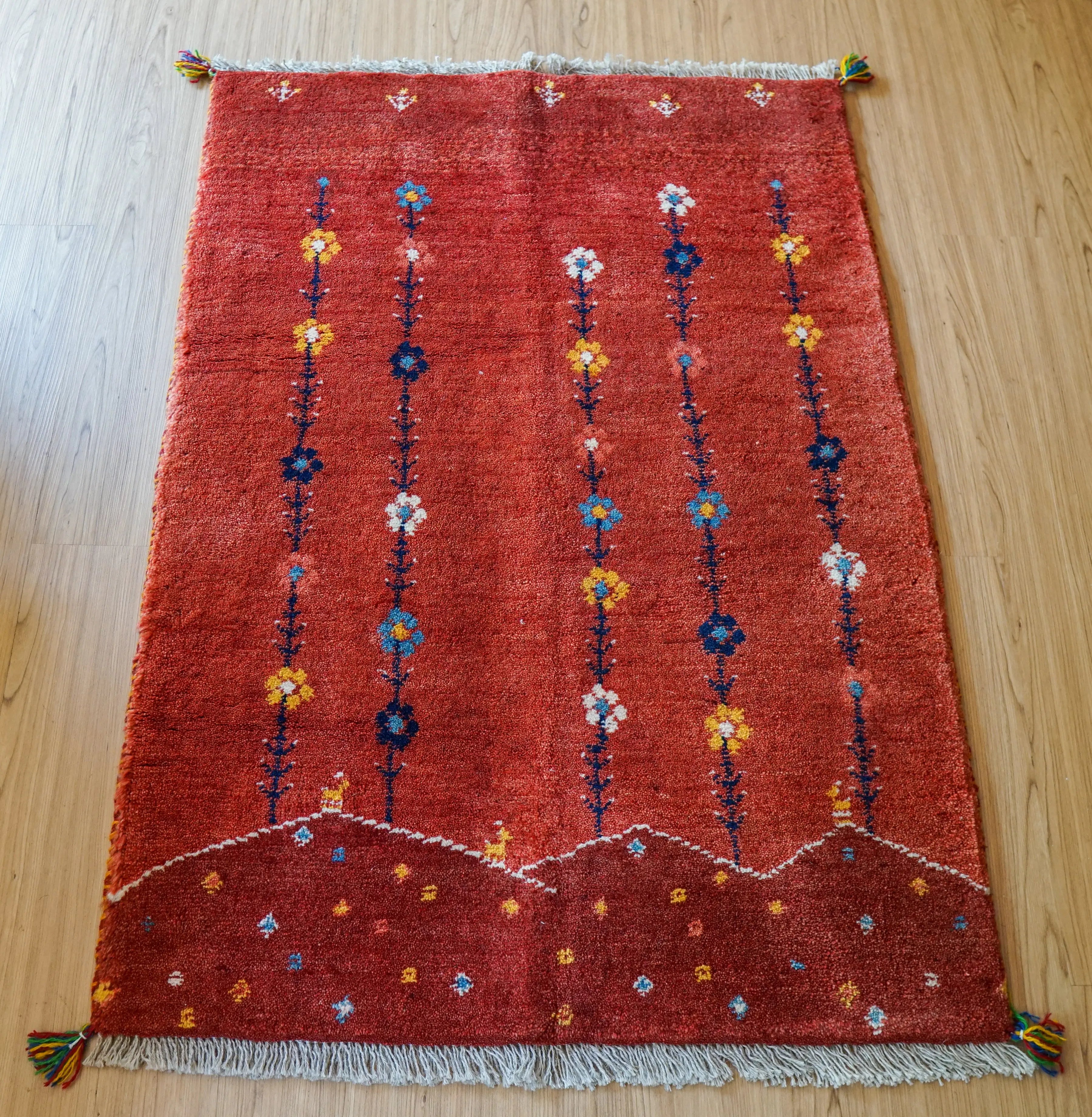 ギャッベ 遊牧民伝統のウールラグ decorworks – Decorworks