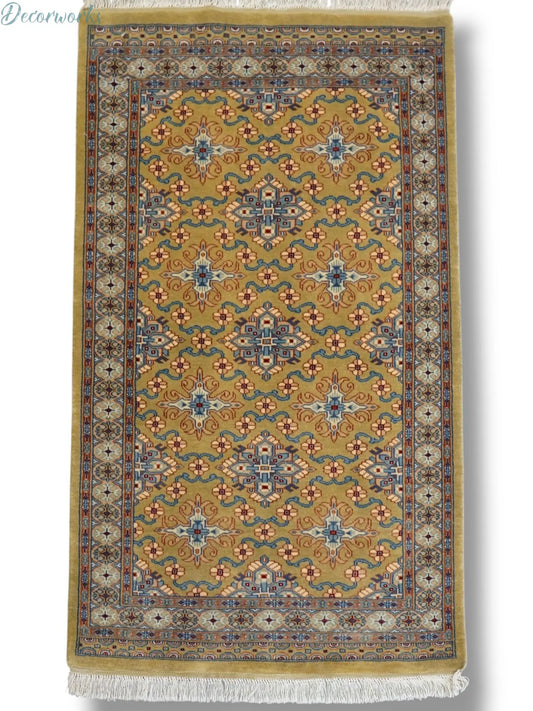 121×78cm パキスタン手織り絨毯 Decorworks