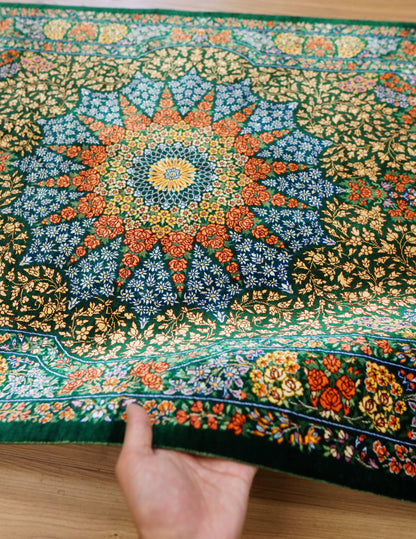 121×80cm　 ペルシャ絨毯　クム産　シラージ房　シルク　証明書付 Decorworks