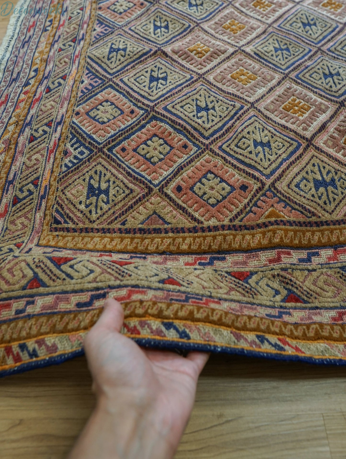 122×112cm 手織りマシュワニキリム Decorworks