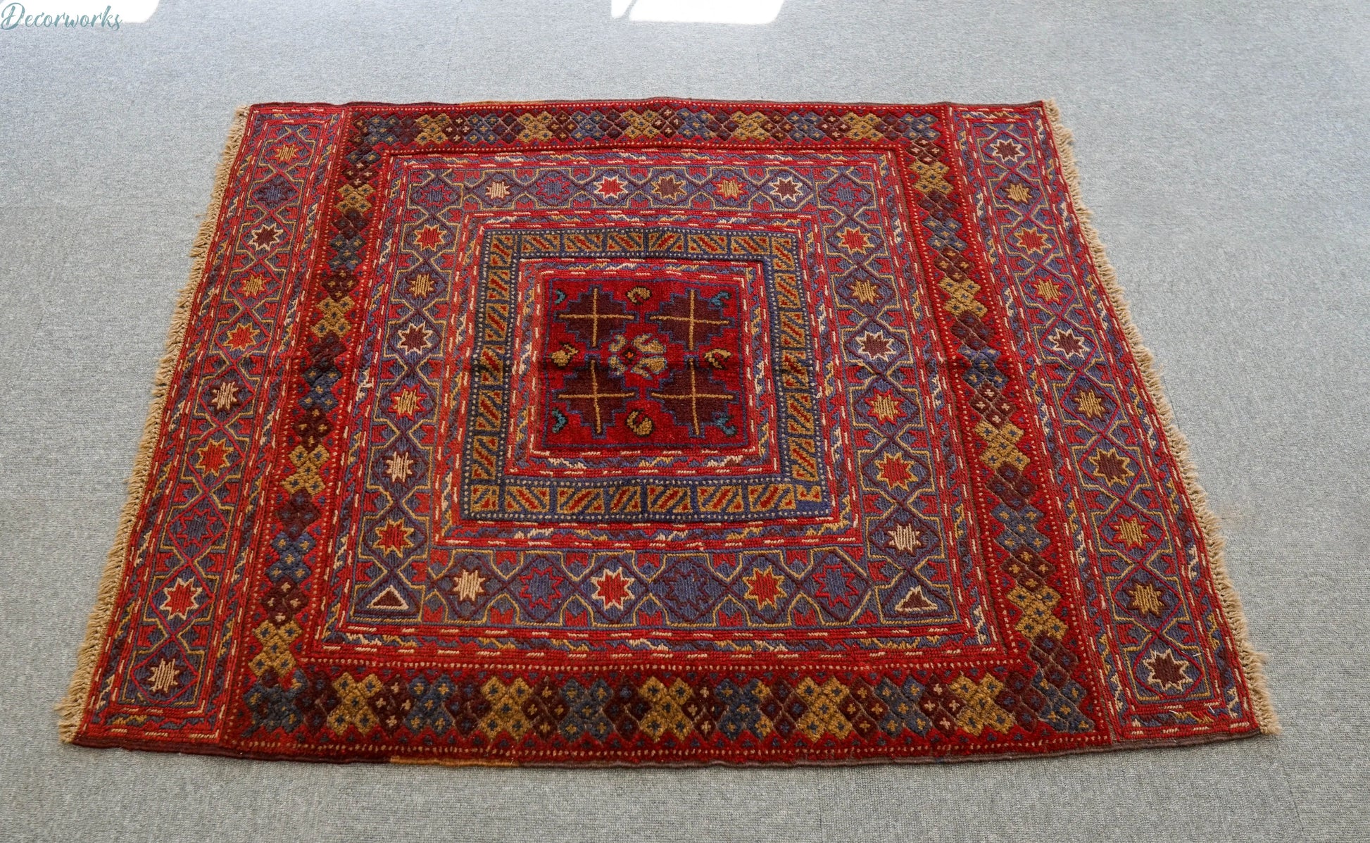 125×113cm 手織りマシュワニキリム 手織り絨毯 Decorworks