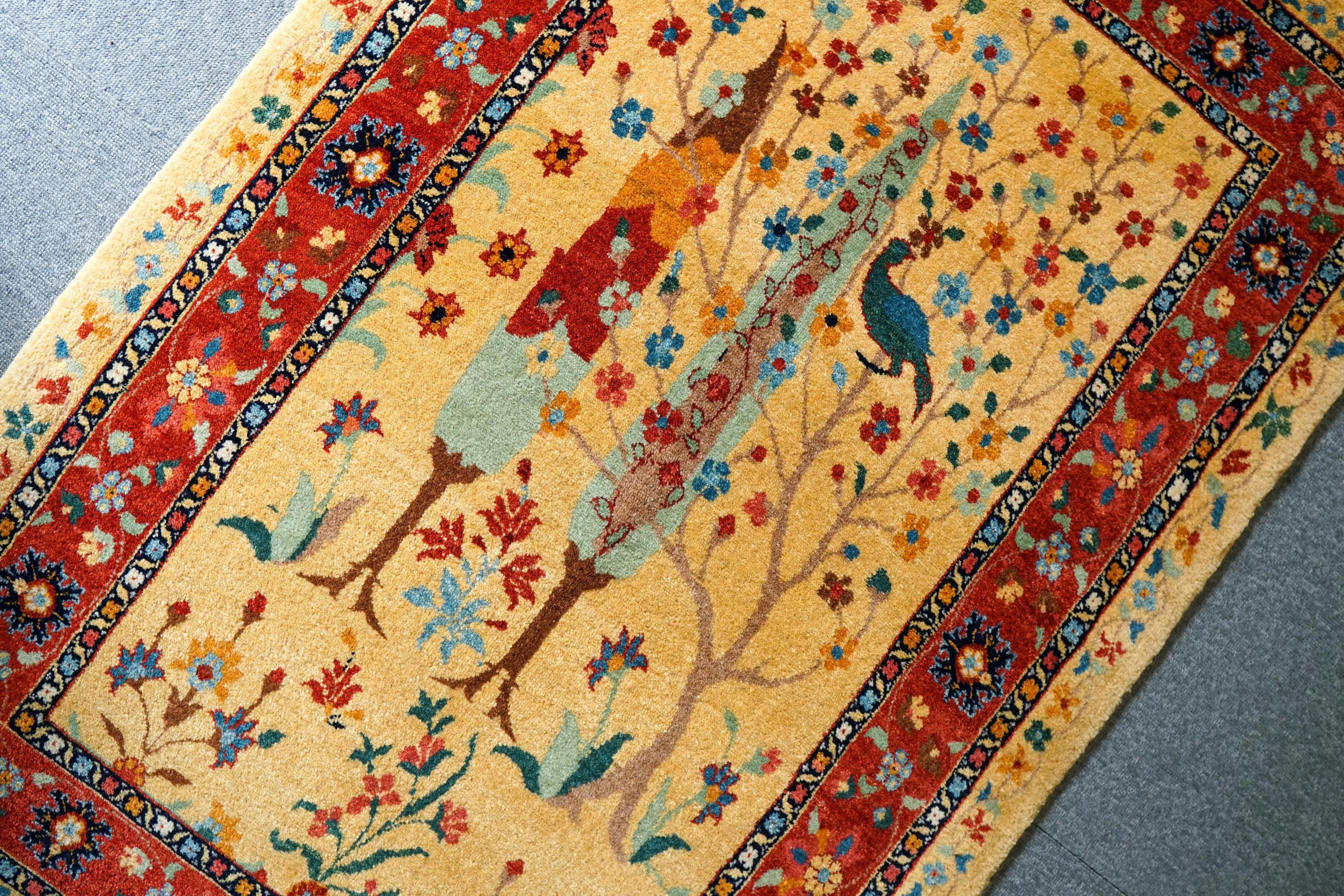 ペルシャ絨毯 バラミン産 125×80cm - 手織り絨毯専門店 Decorworks