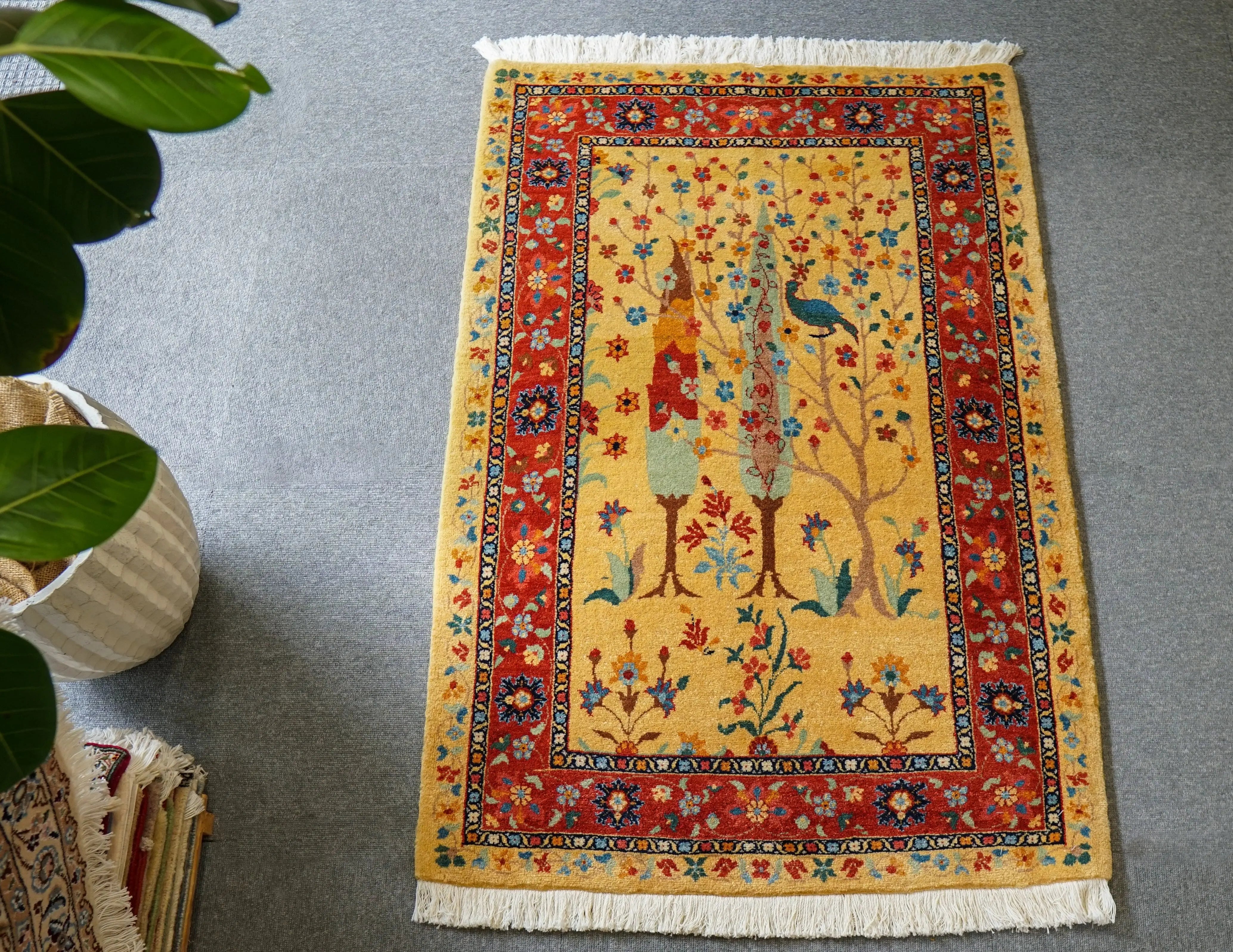 ペルシャ絨毯 バラミン産 125×80cm - 手織り絨毯専門店 Decorworks